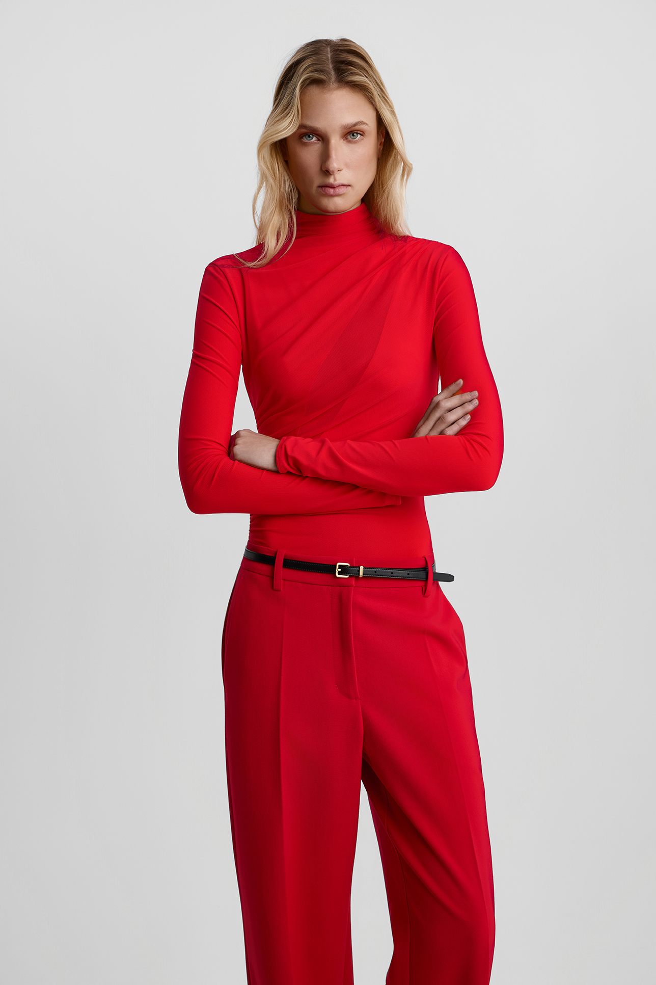 Боди из сетки с вырезом и драпировкой красного цвета, XXS
Боди из сетки с вырезом и драпировкой красного цвета, XXS