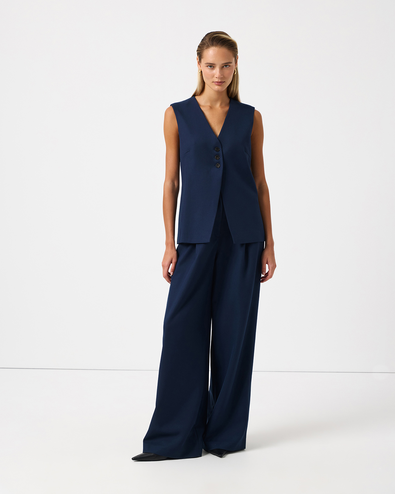 Жилет удлиненный синего цвета, XS
Жилет удлиненный синего цвета, XS