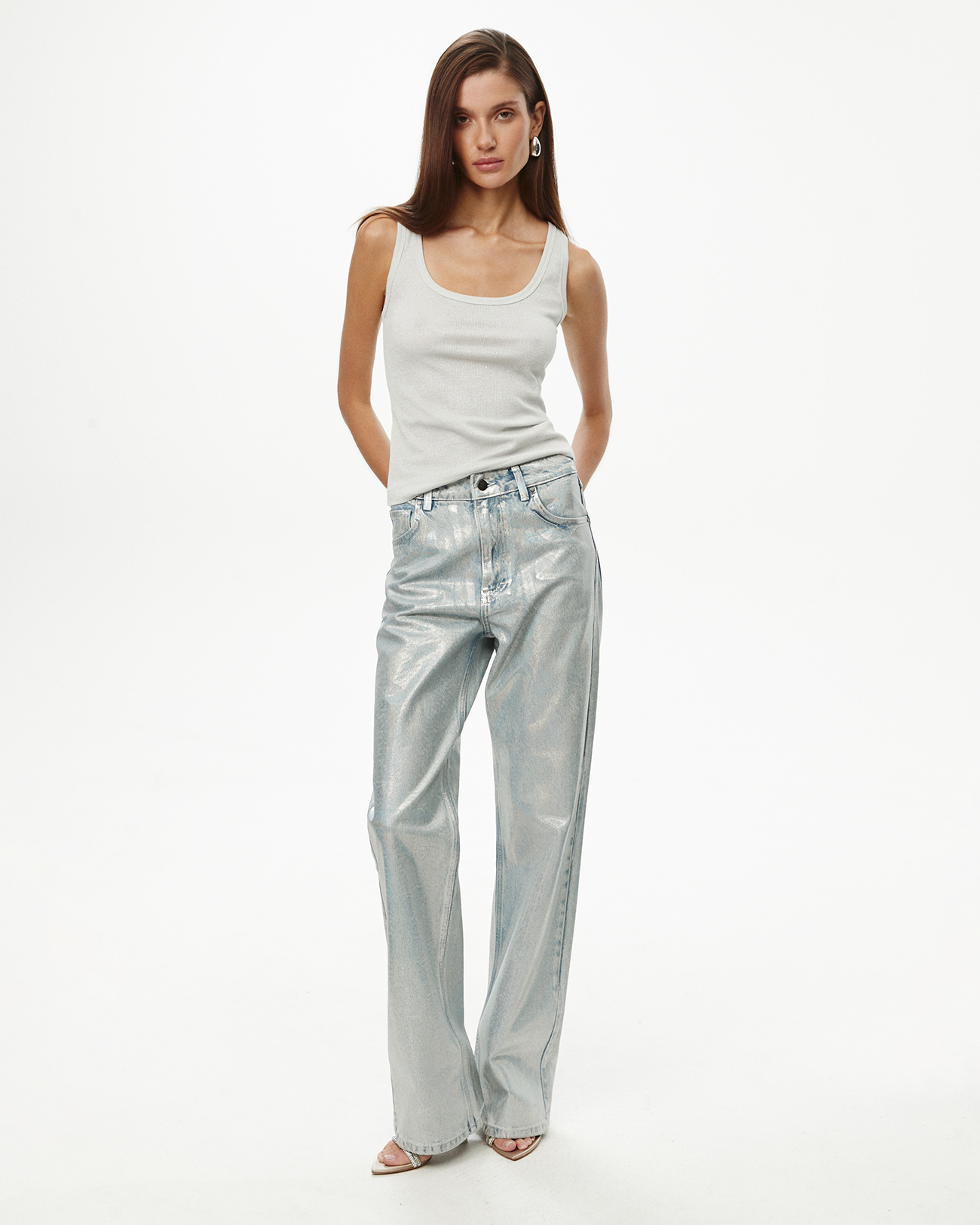 Майка с люрексовой нитью серебряного цвета, XS
Майка с люрексовой нитью серебряного цвета, XS