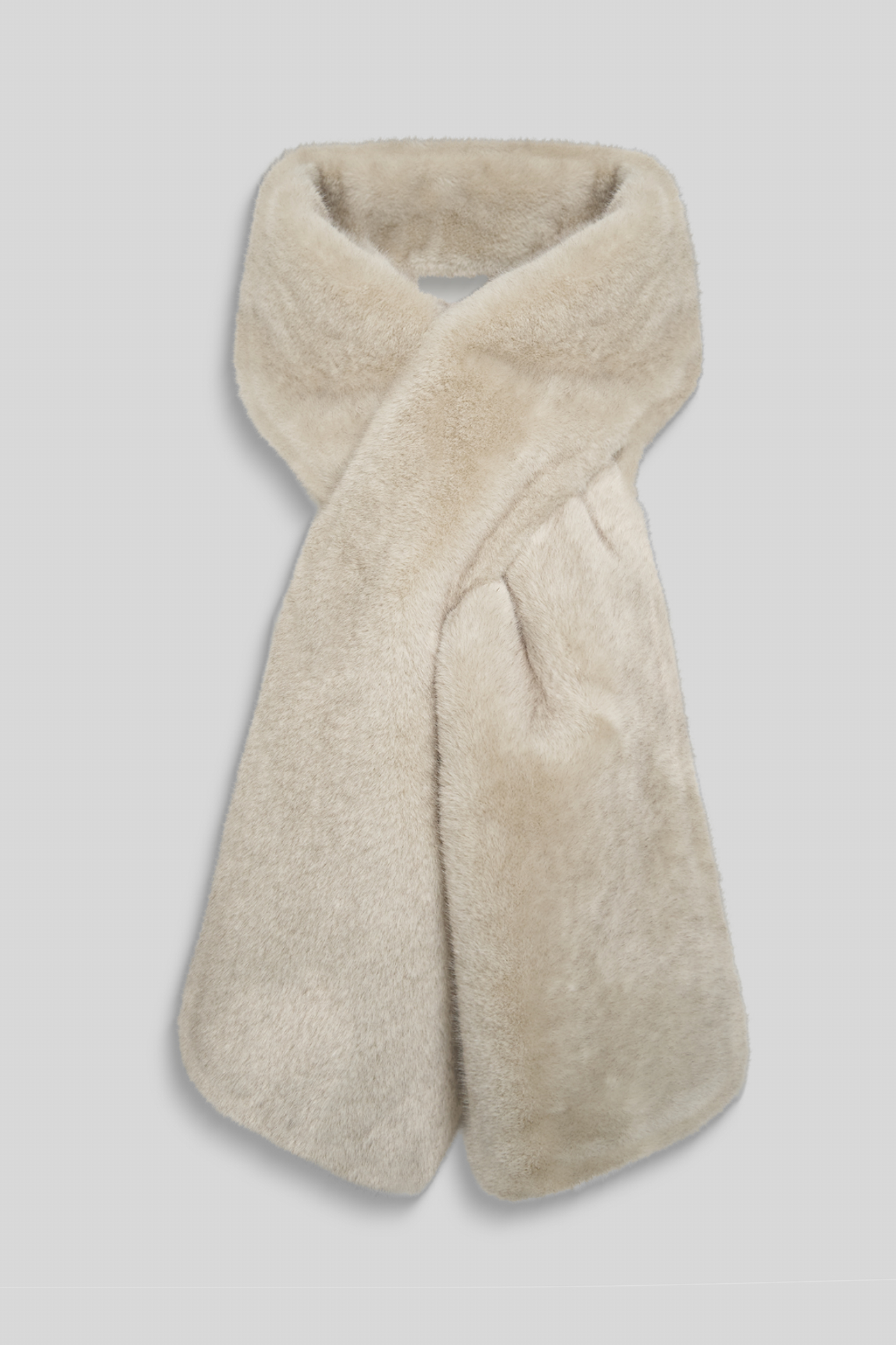 Шарф из экомеха серого цвета, OS
Шарф из экомеха серого цвета, OS