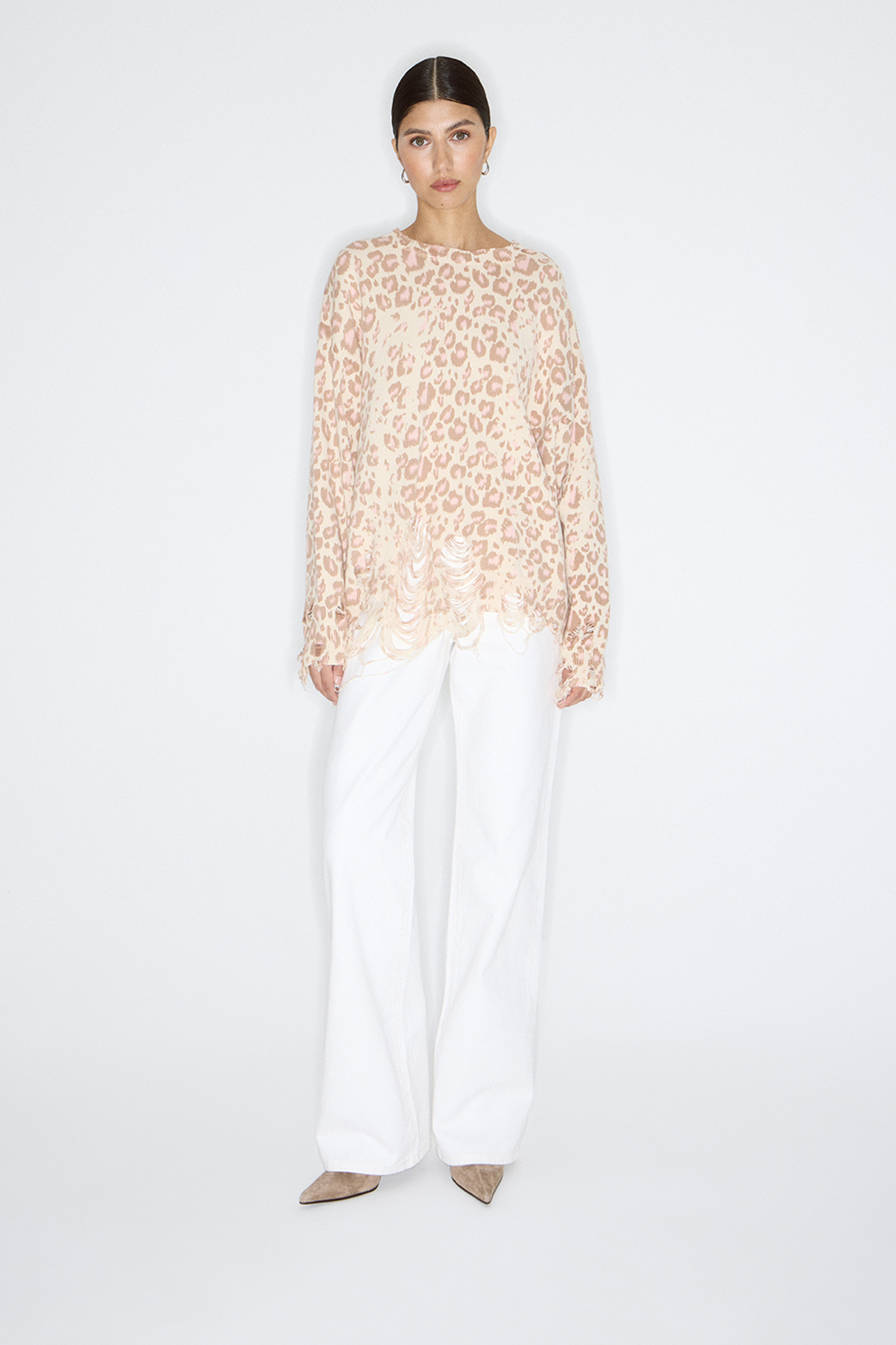 Джемпер с принтом и рваным низом, M
Джемпер с принтом и рваным низом, M