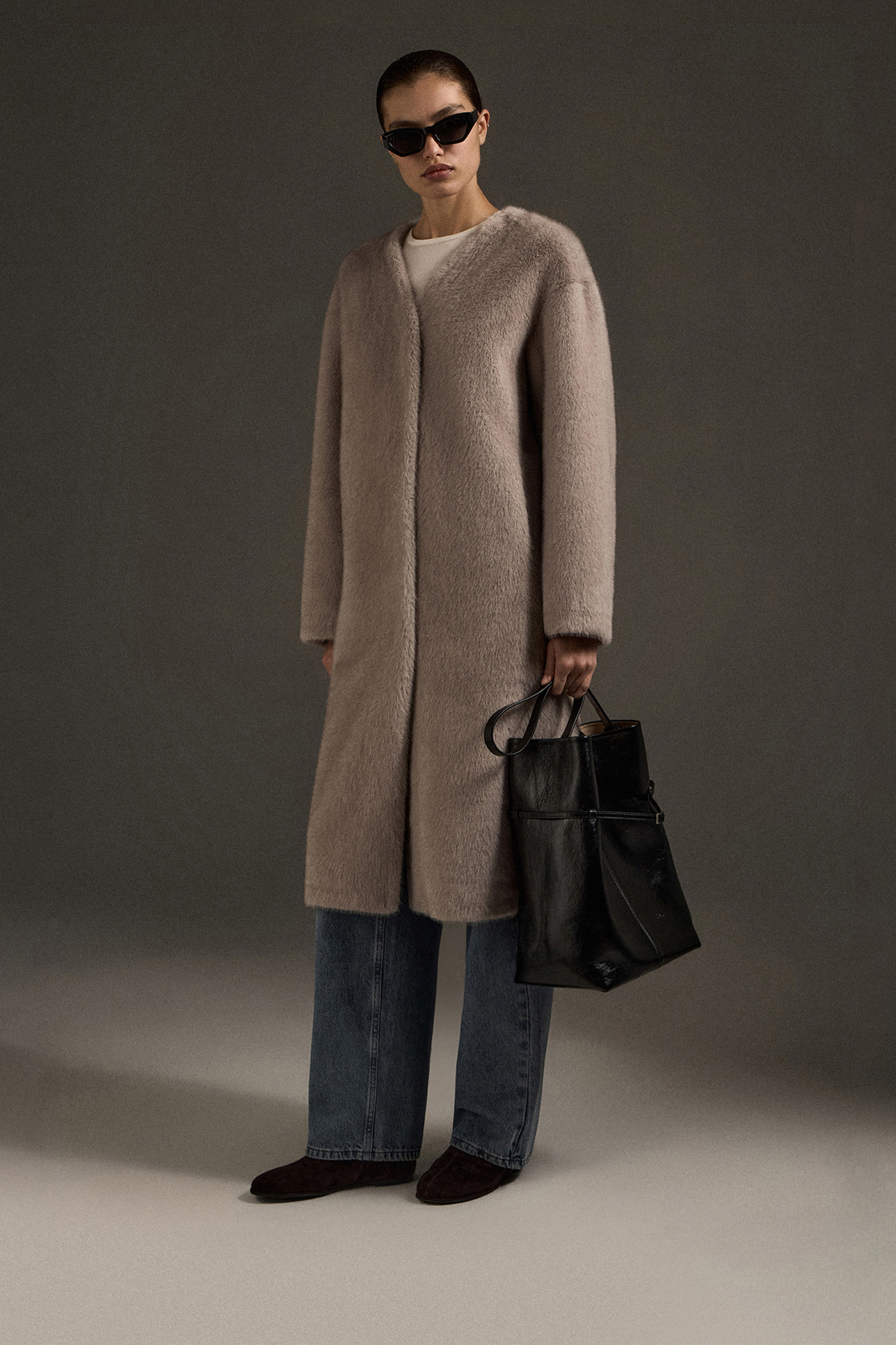 

Шуба из экомеха серого цвета, XS