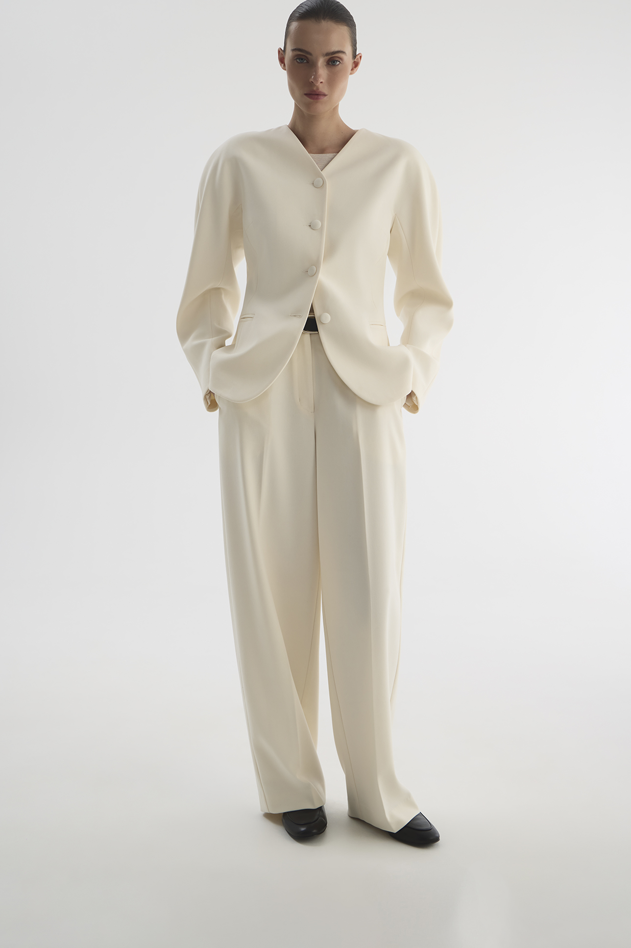 

Жакет с цельнокроеным рукавом молочного цвета, XS