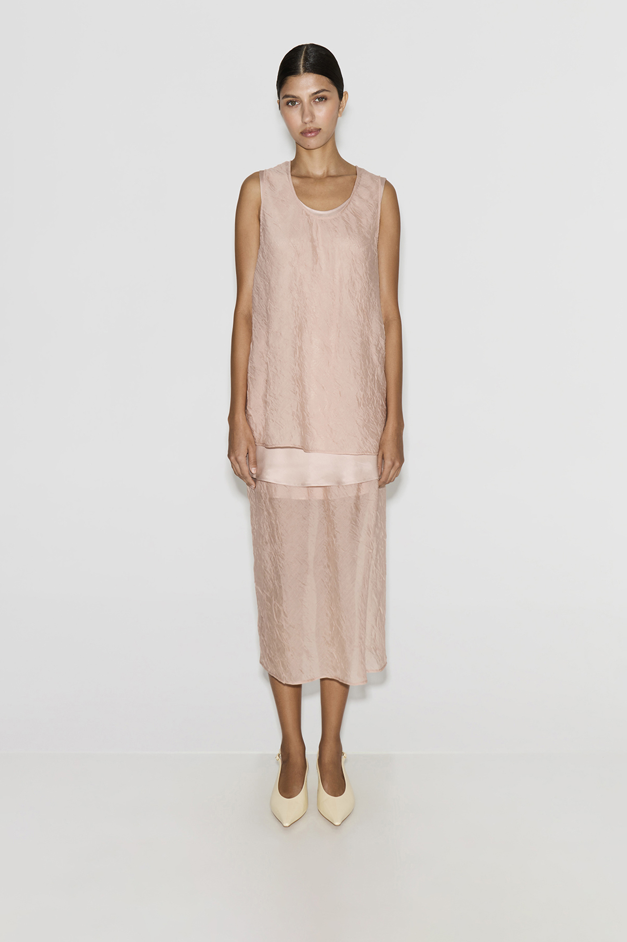 

Топ персикового цвета, M