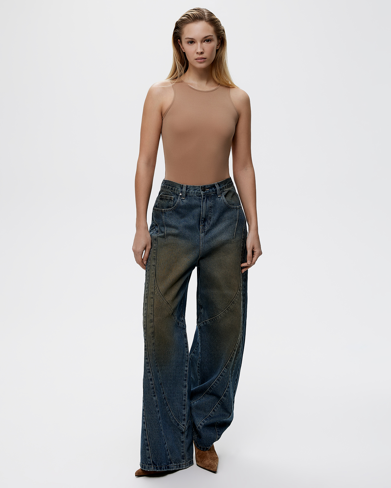 

Боди из тонкого трикотажа бежевого цвета, XXS