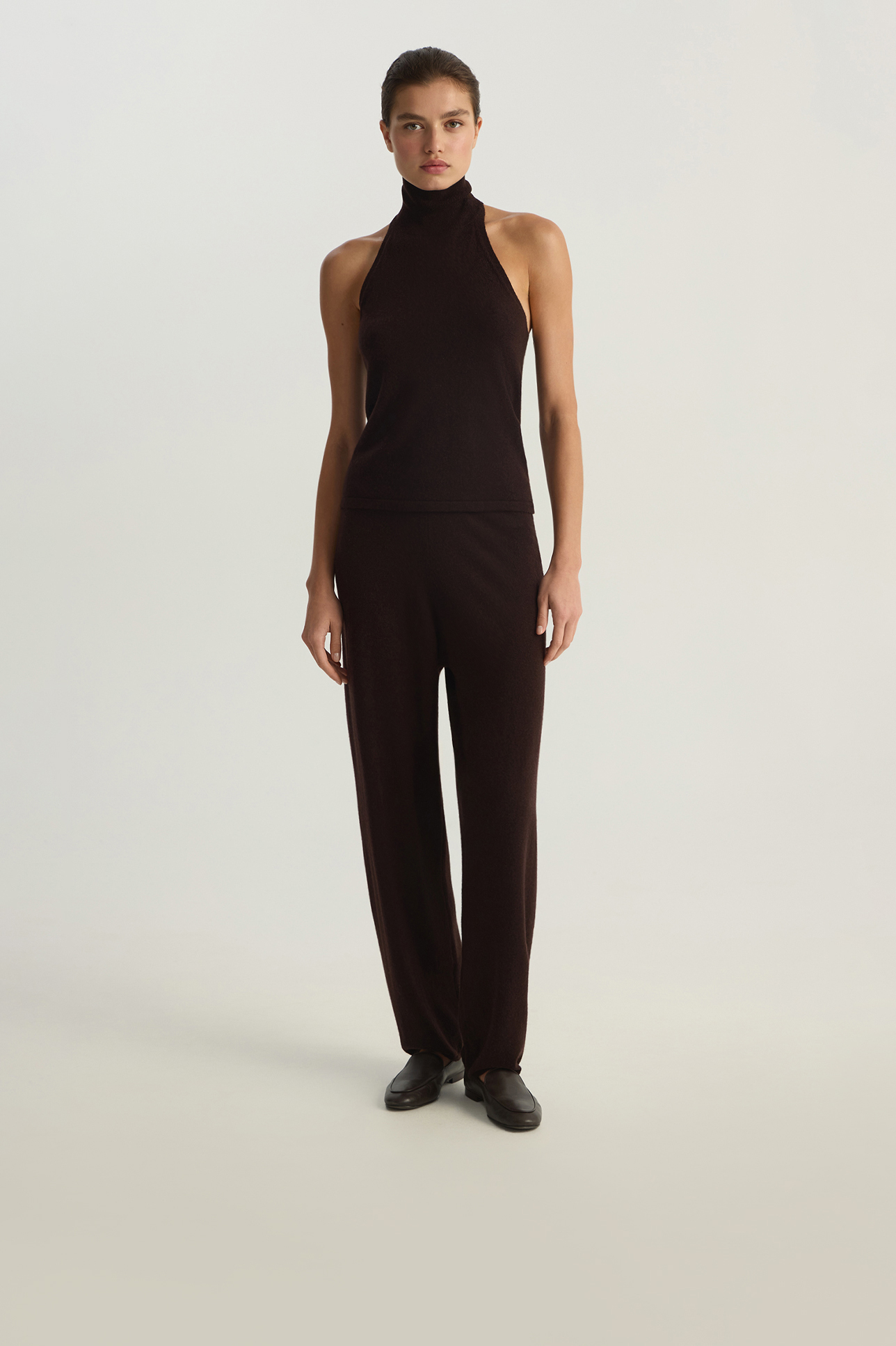 

Топ-халтер из кашемира шоколадного цвета, S