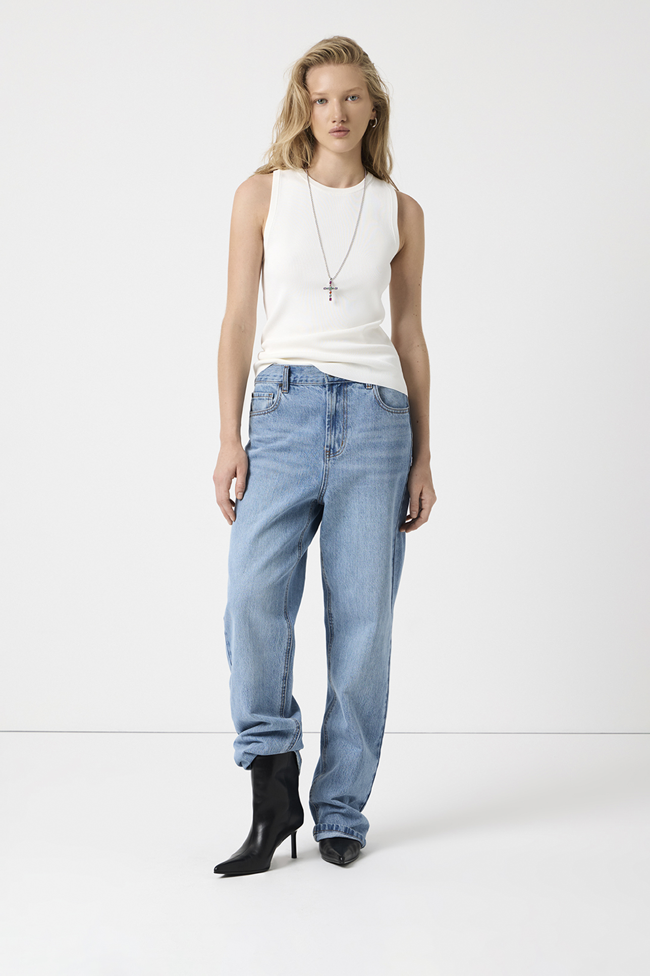 

Топ вязаный базовый молочного цвета, S