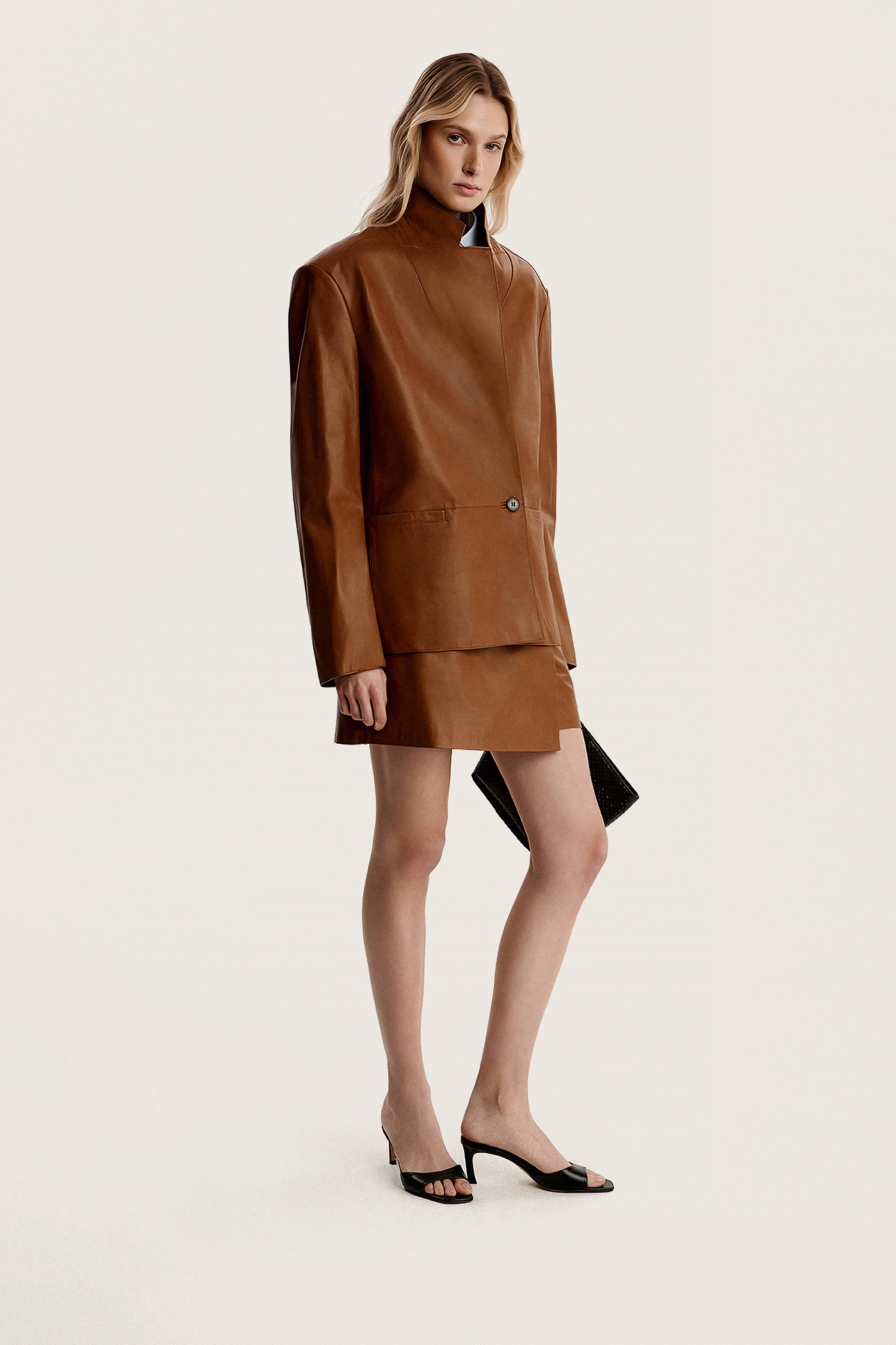 

Пиджак прямого кроя из кожи, S