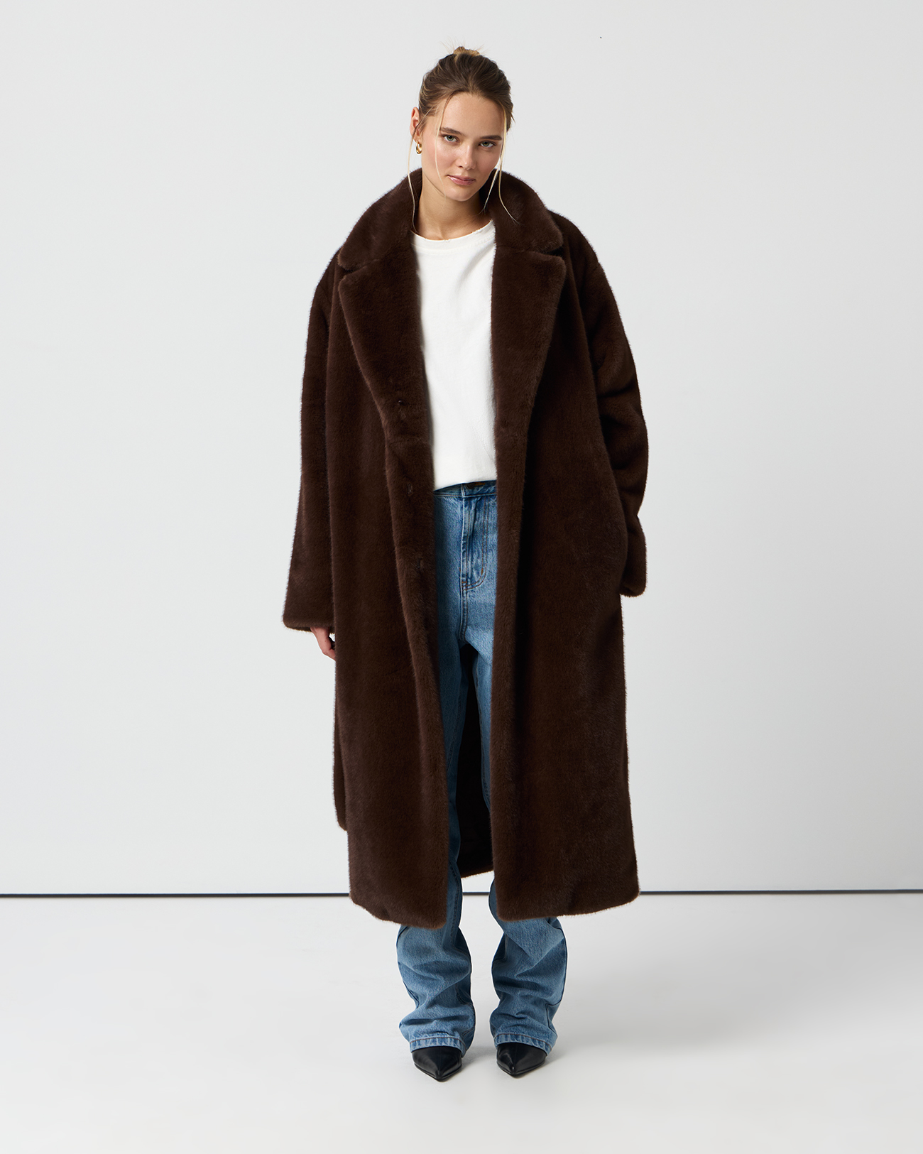 

Шуба из эко-меха длинная шоколадного цвета, XXS