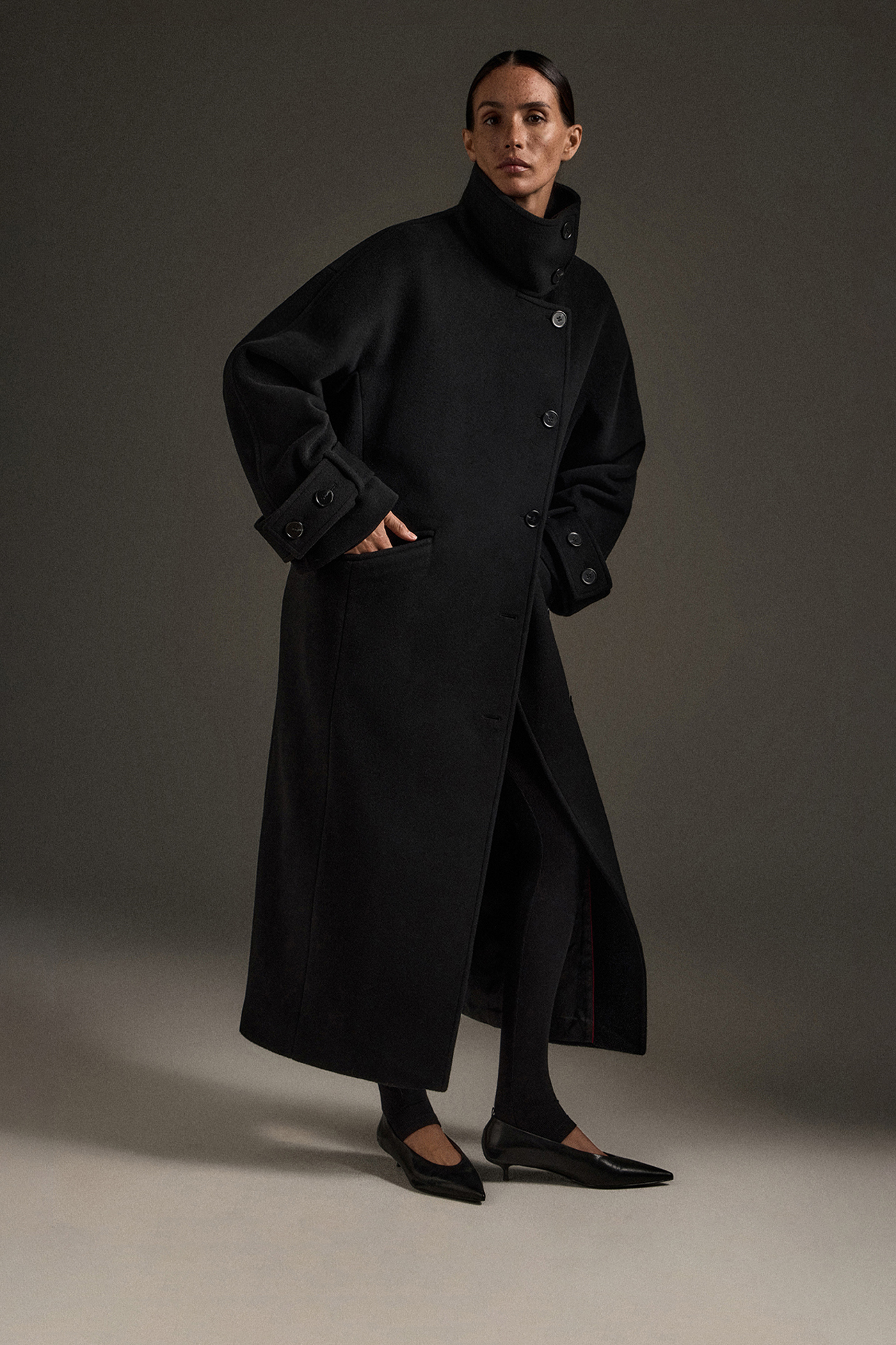 

Пальто-кокон из шерсти с добавлением кашемира черного цвета, S