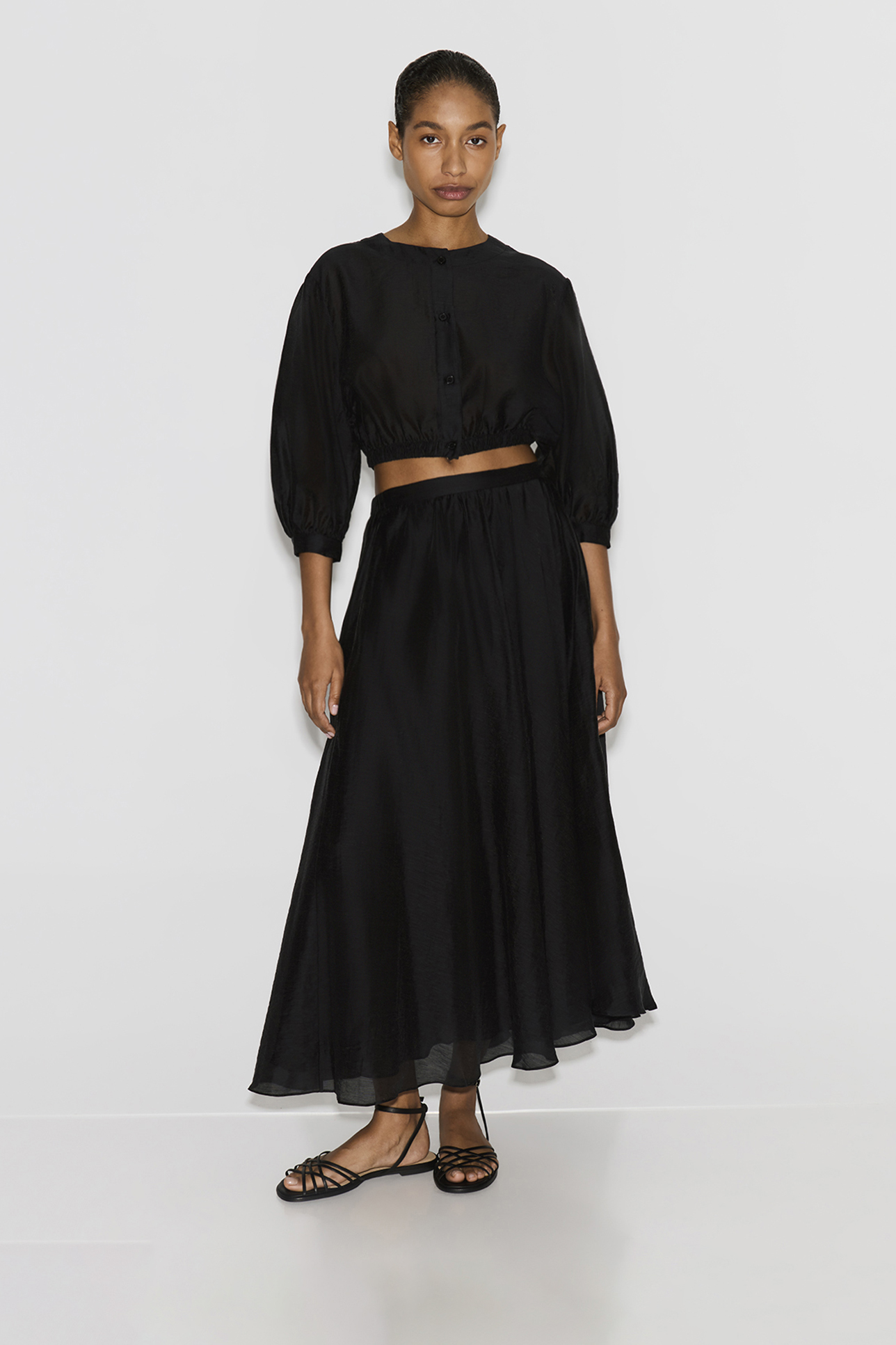 

Топ черного цвета, S