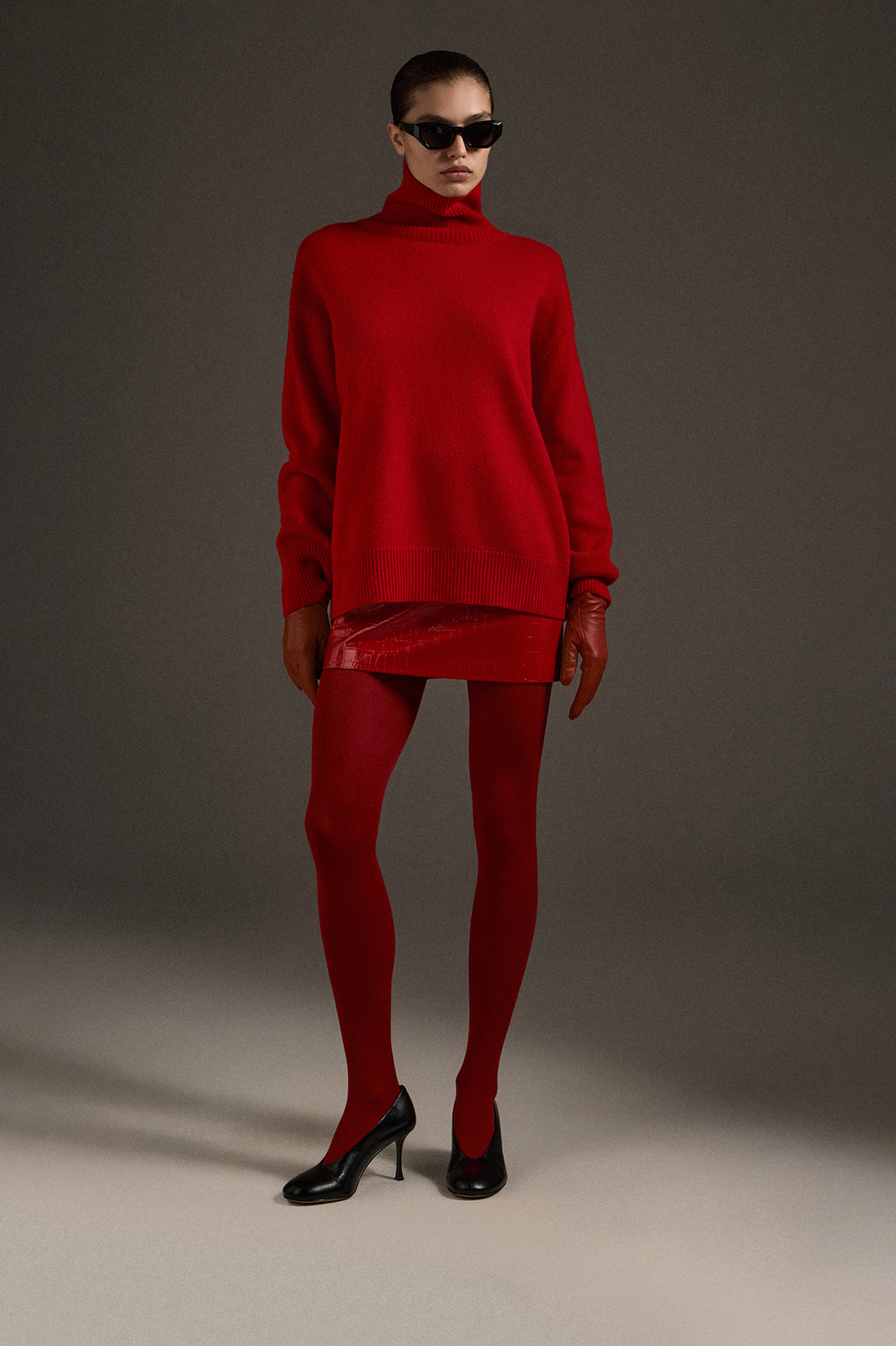 

Свитер из шерсти мериноса алого цвета, S