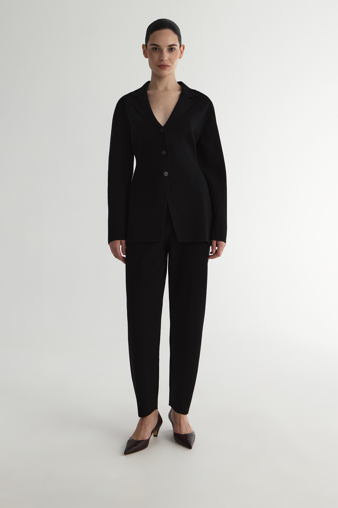 

Жакет с лацканами черного цвета, L