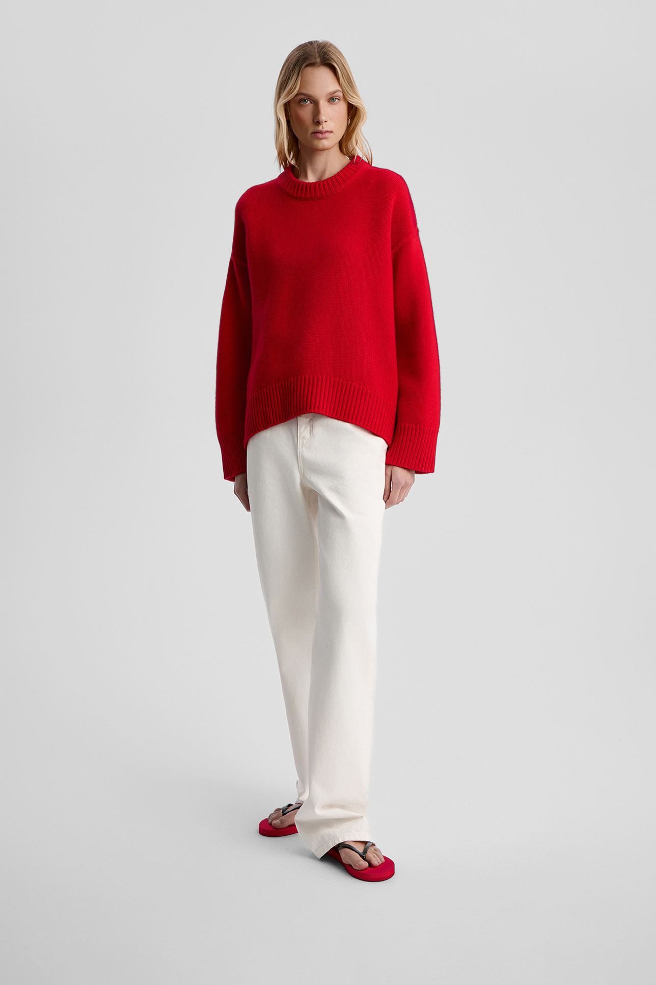 

Джемпер Oversize с декоративными швами, S