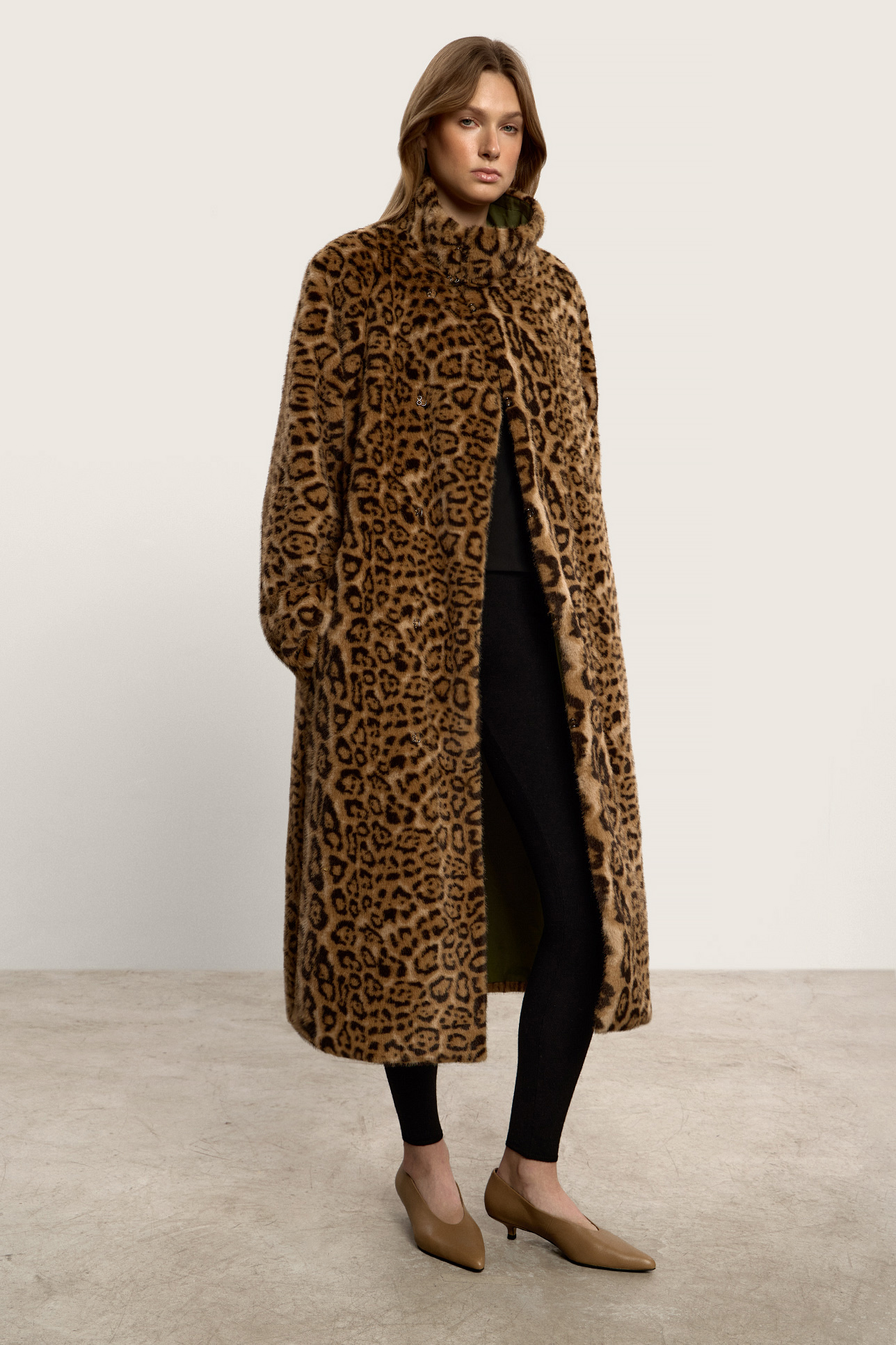 Пальто двустороннее с искусственным мехом