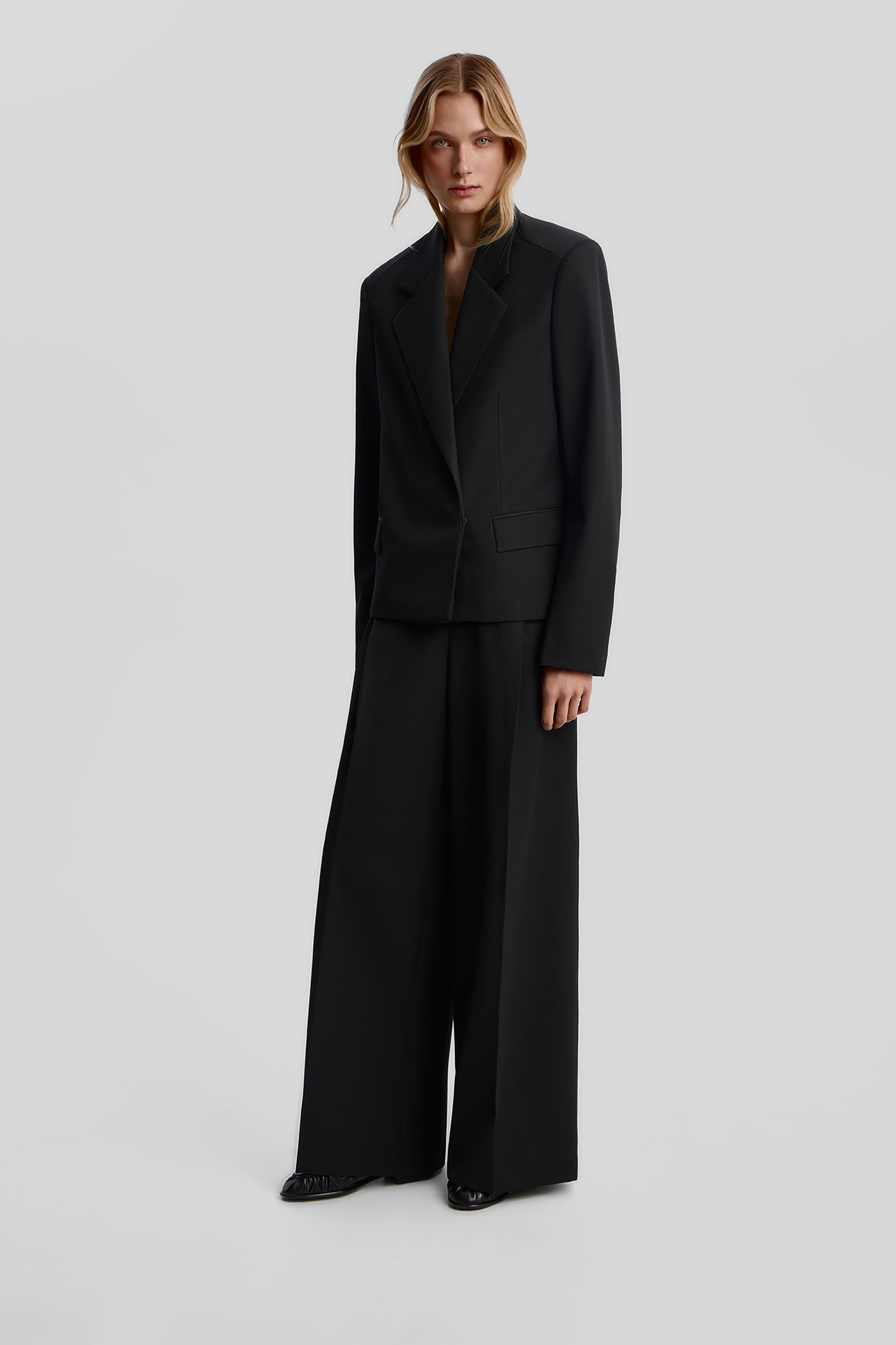 

Жакет полушерстяной с акцентными плечами, XS