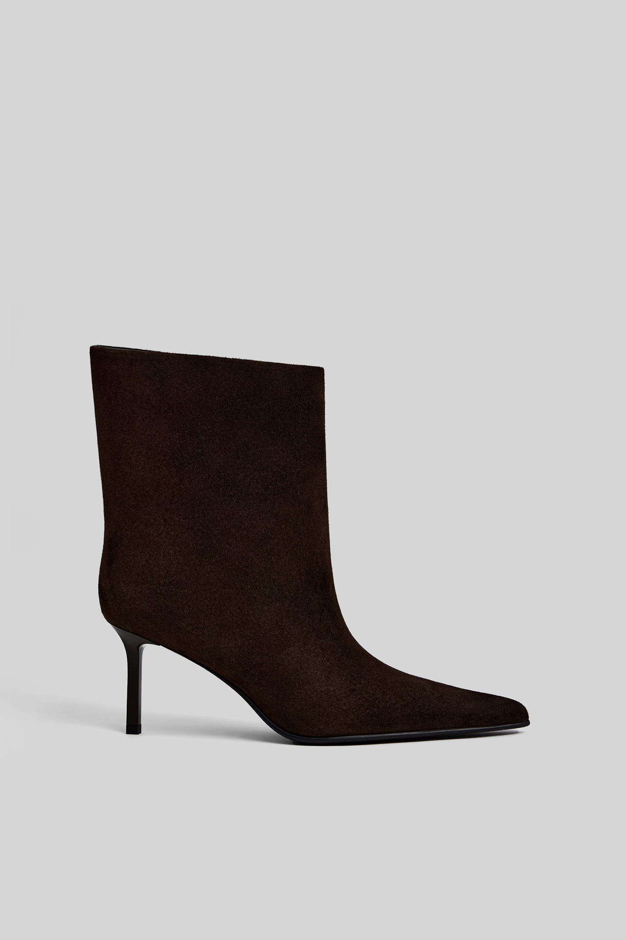 

Ботильоны с острым мысом коричневого цвета, 38