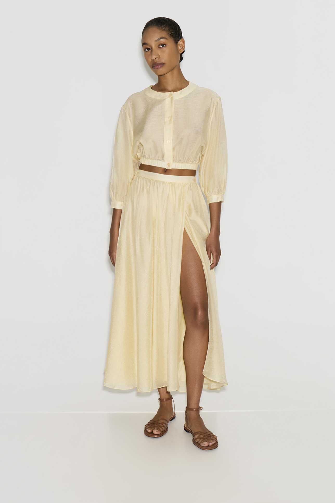 

Топ желтого цвета, S