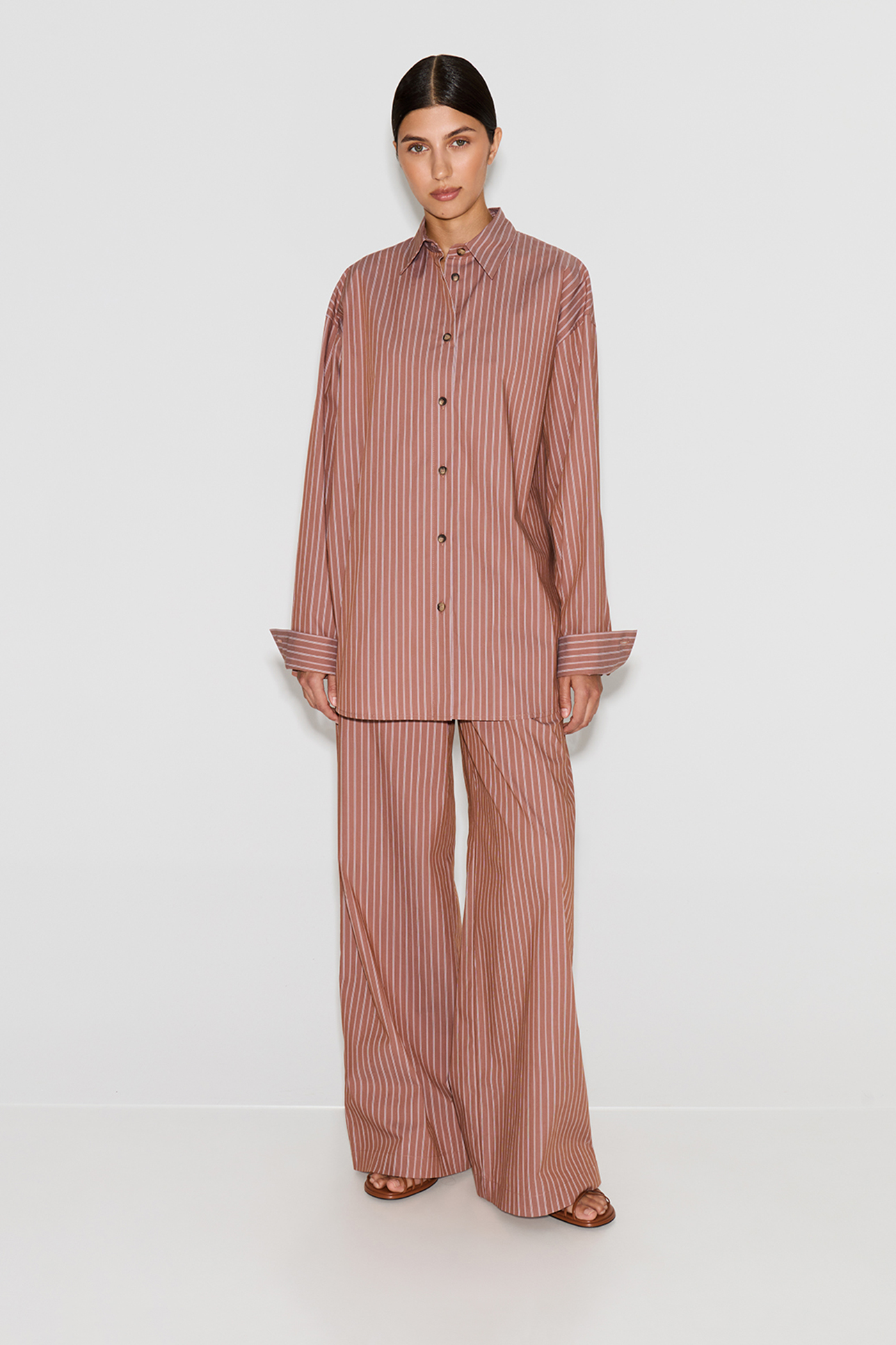 

Рубашка из хлопка в полоску шоколадного цвета, S