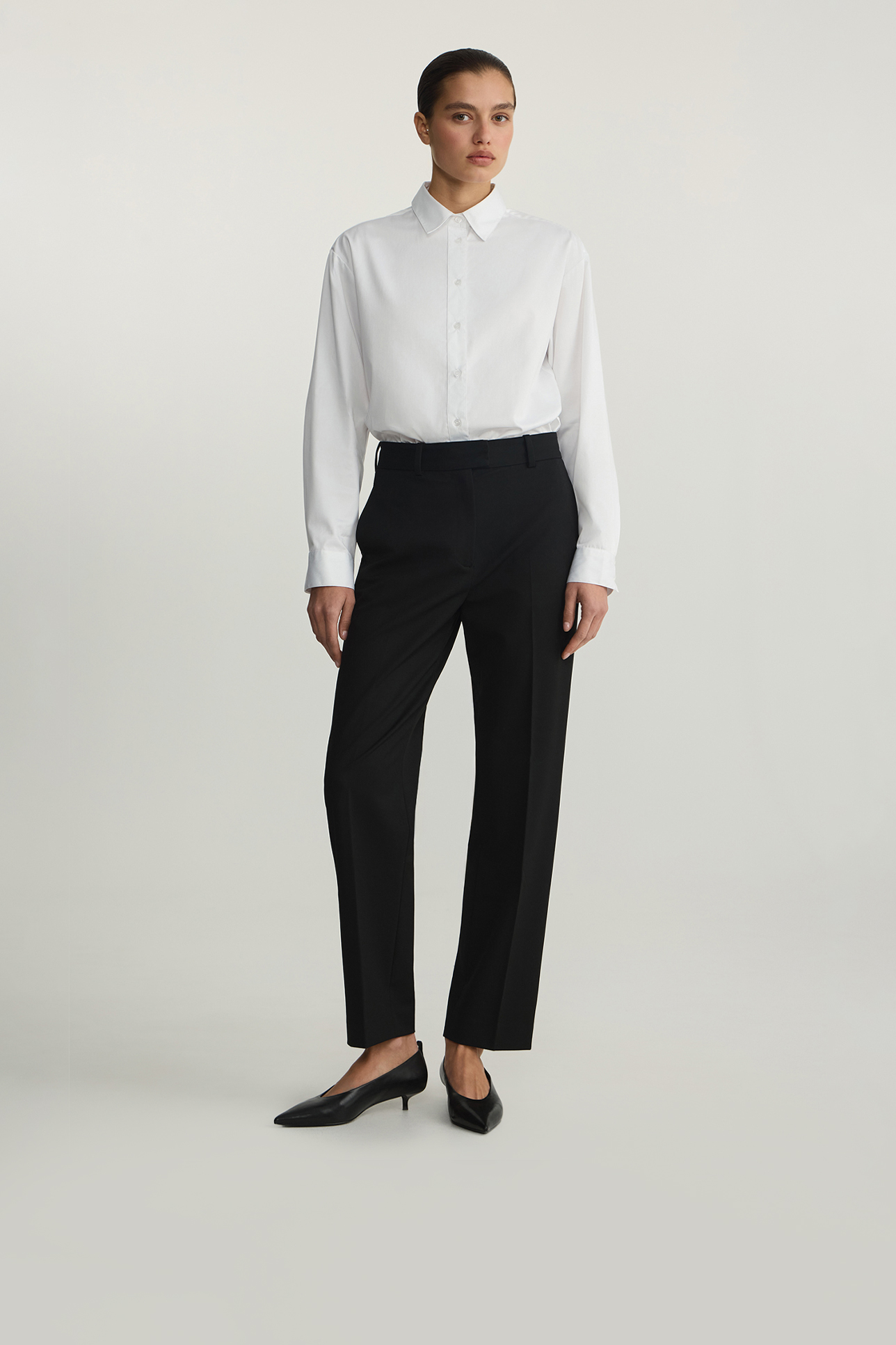 

Прямые брюки черного цвета, S