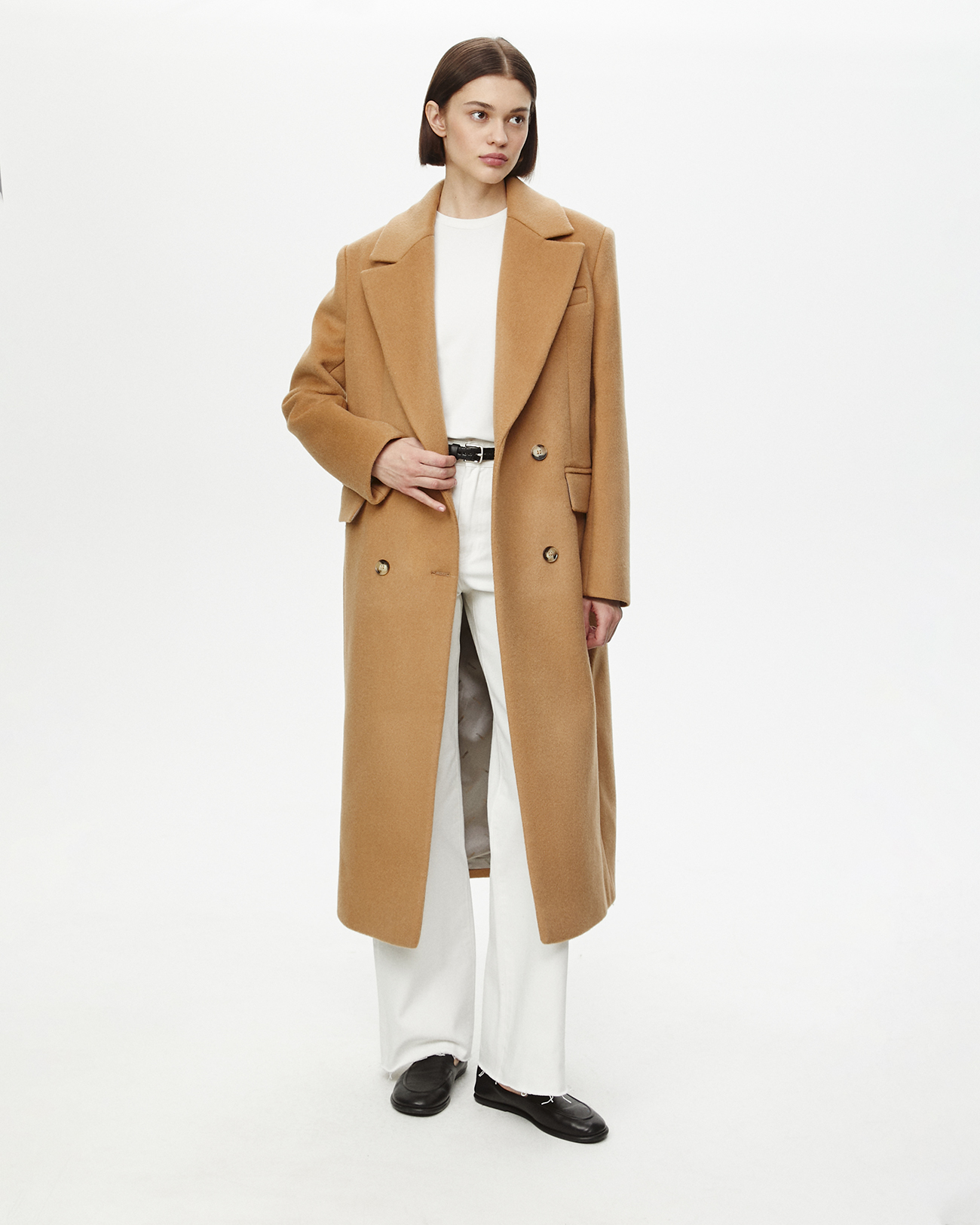 

Пальто двубортное цвета кэмел, L