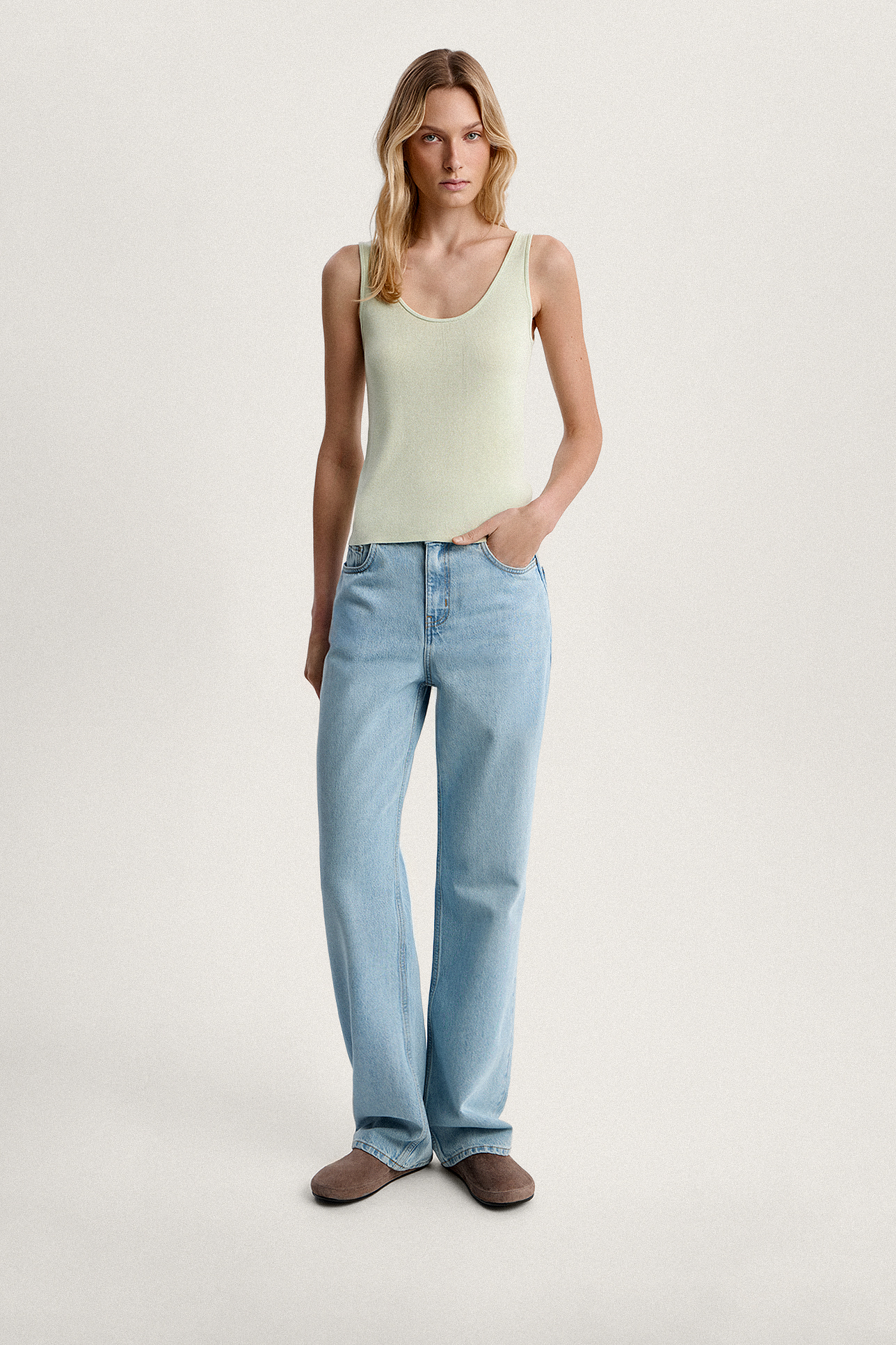 

Майка приталенного силуэта, M