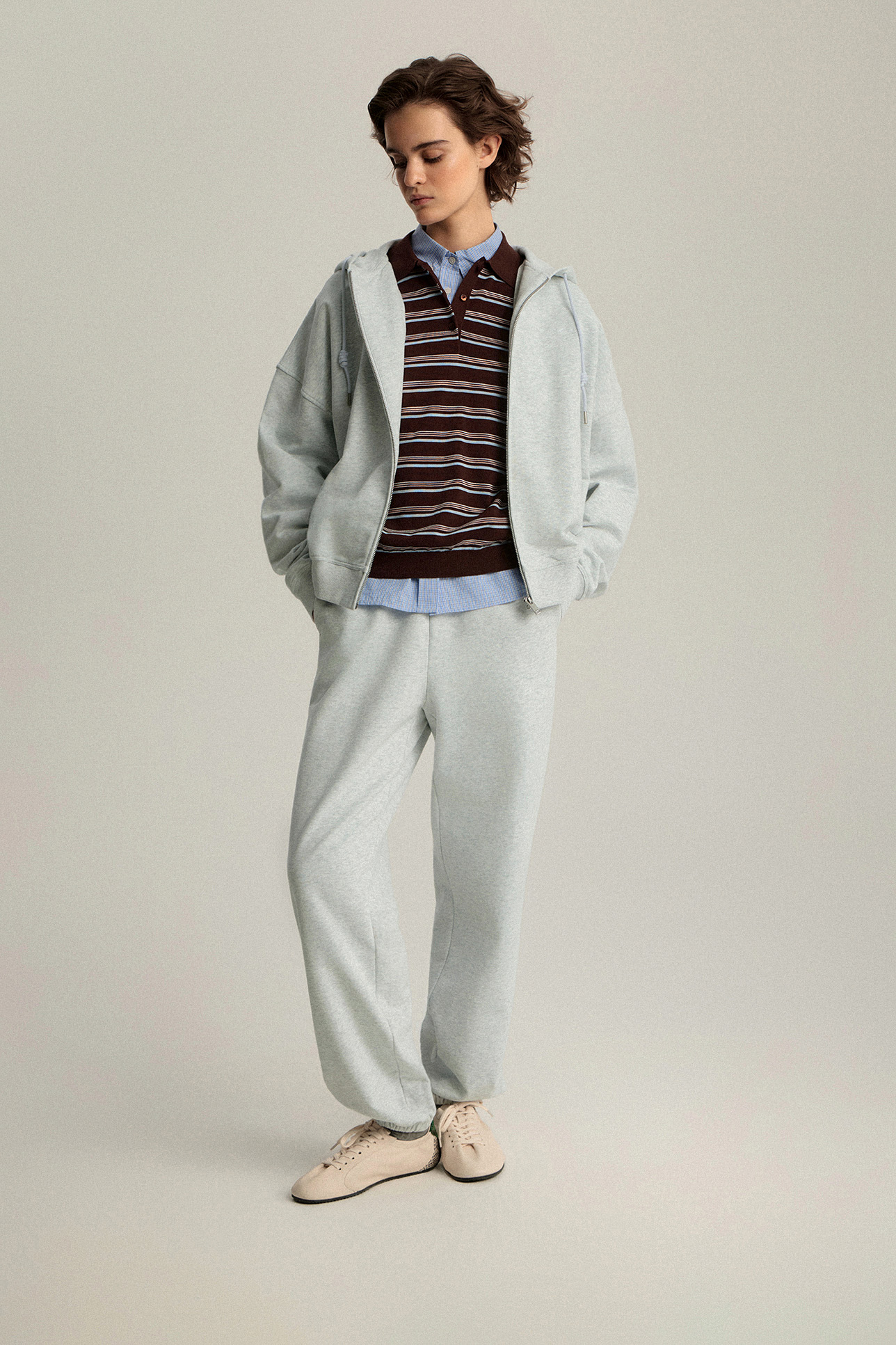 

Джоггеры из футера с вышивкой, XXS