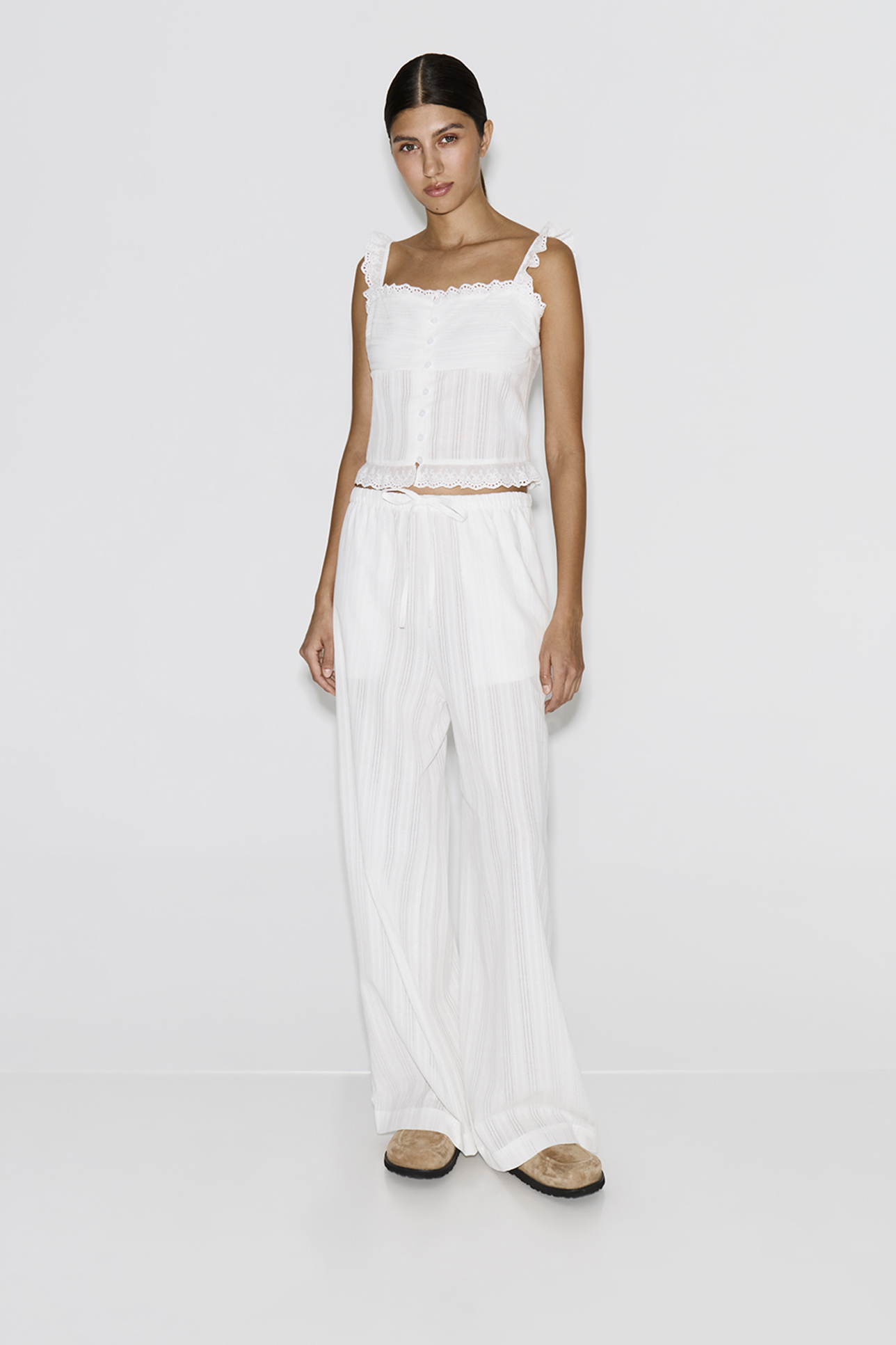 

Топ молочного цвета, S