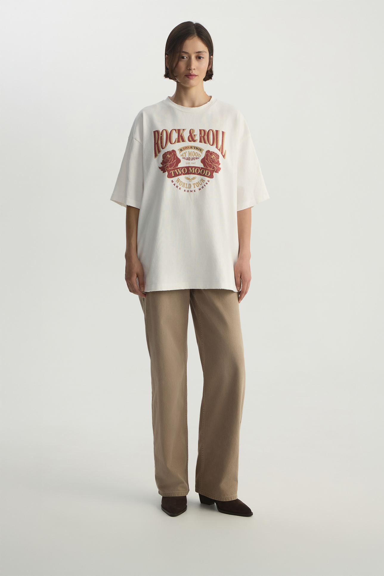 

Футболка vintage vibe с принтом Rock&Roll молочного цвета, M