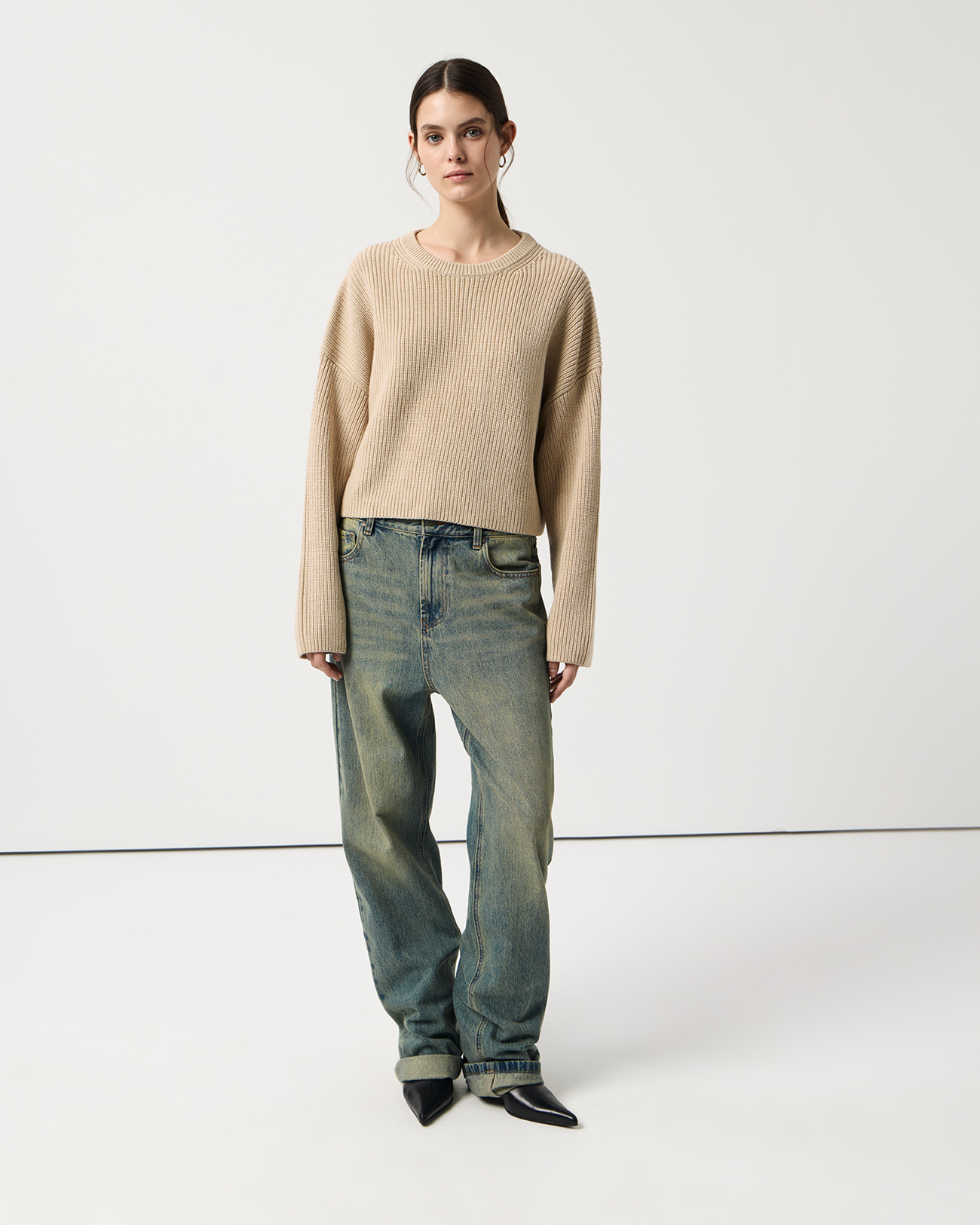 

Укороченный джемпер оверсайз бежевого цвета, S