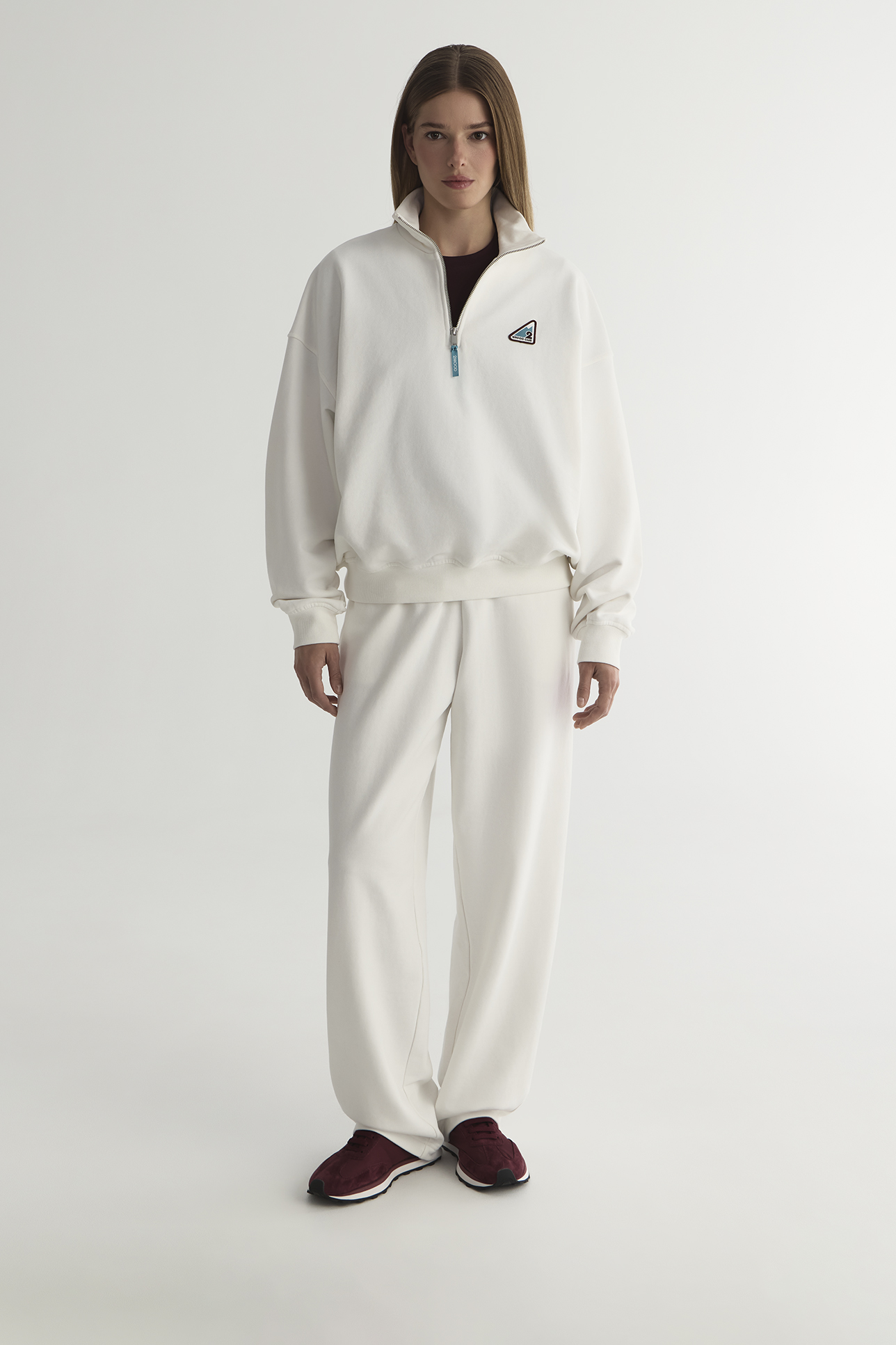 

Свитшот с патчем молочного цвета, XS