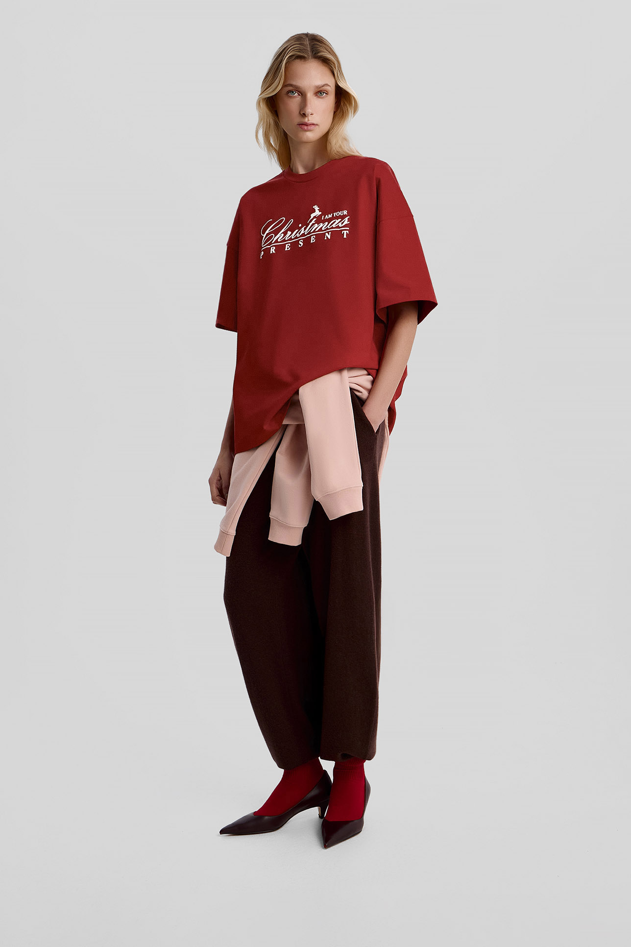 

Футболка оверсайз Christmas Present красного цвета, XXS