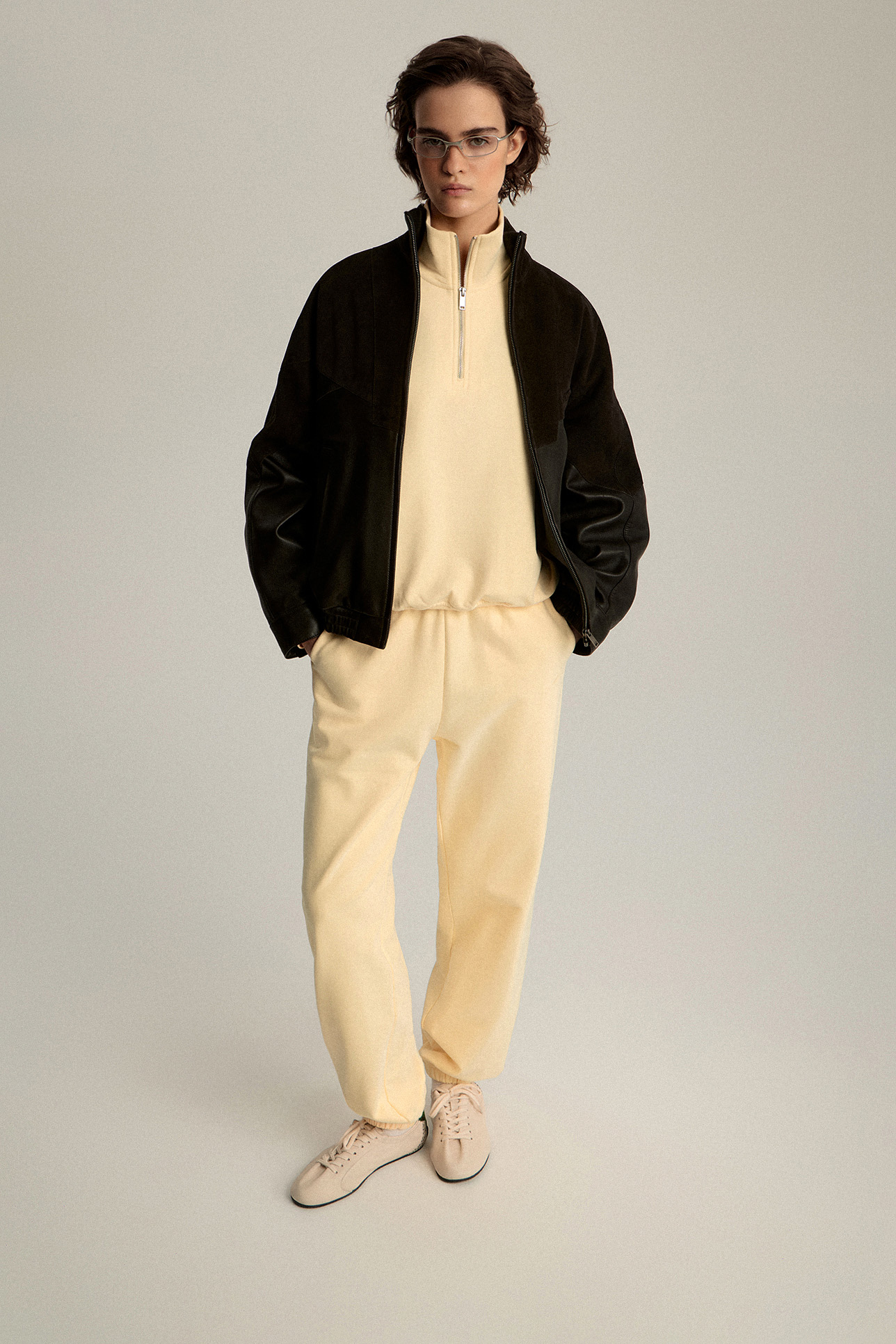 

Джоггеры из футера с вышивкой, XS