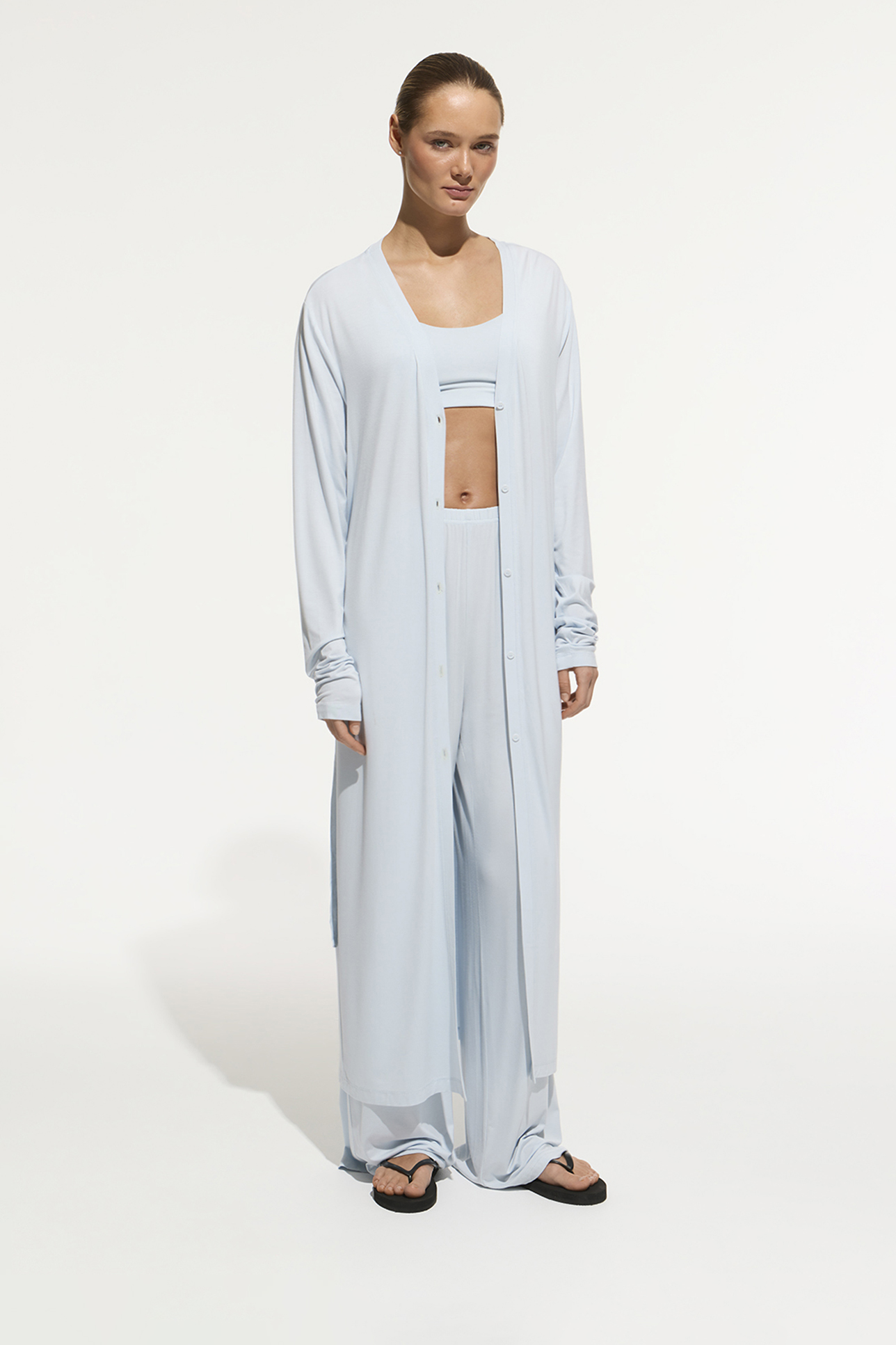 

Кардиган из тонкого трикотажа голубого цвета, M