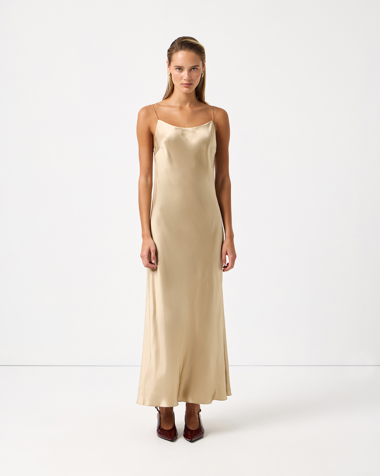 

Платье-комбинация из шелка бежевого цвета, XXS