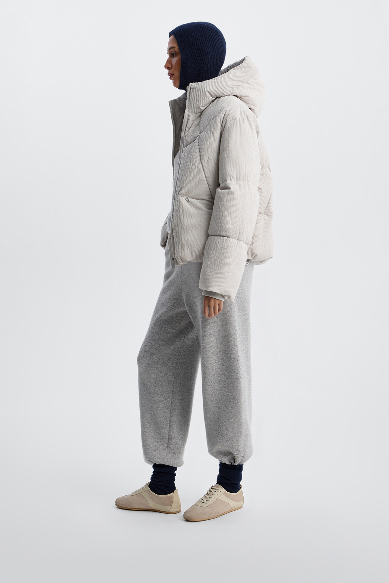 

Пуховик из вареного вельвета серо-бежевого цвета, XS