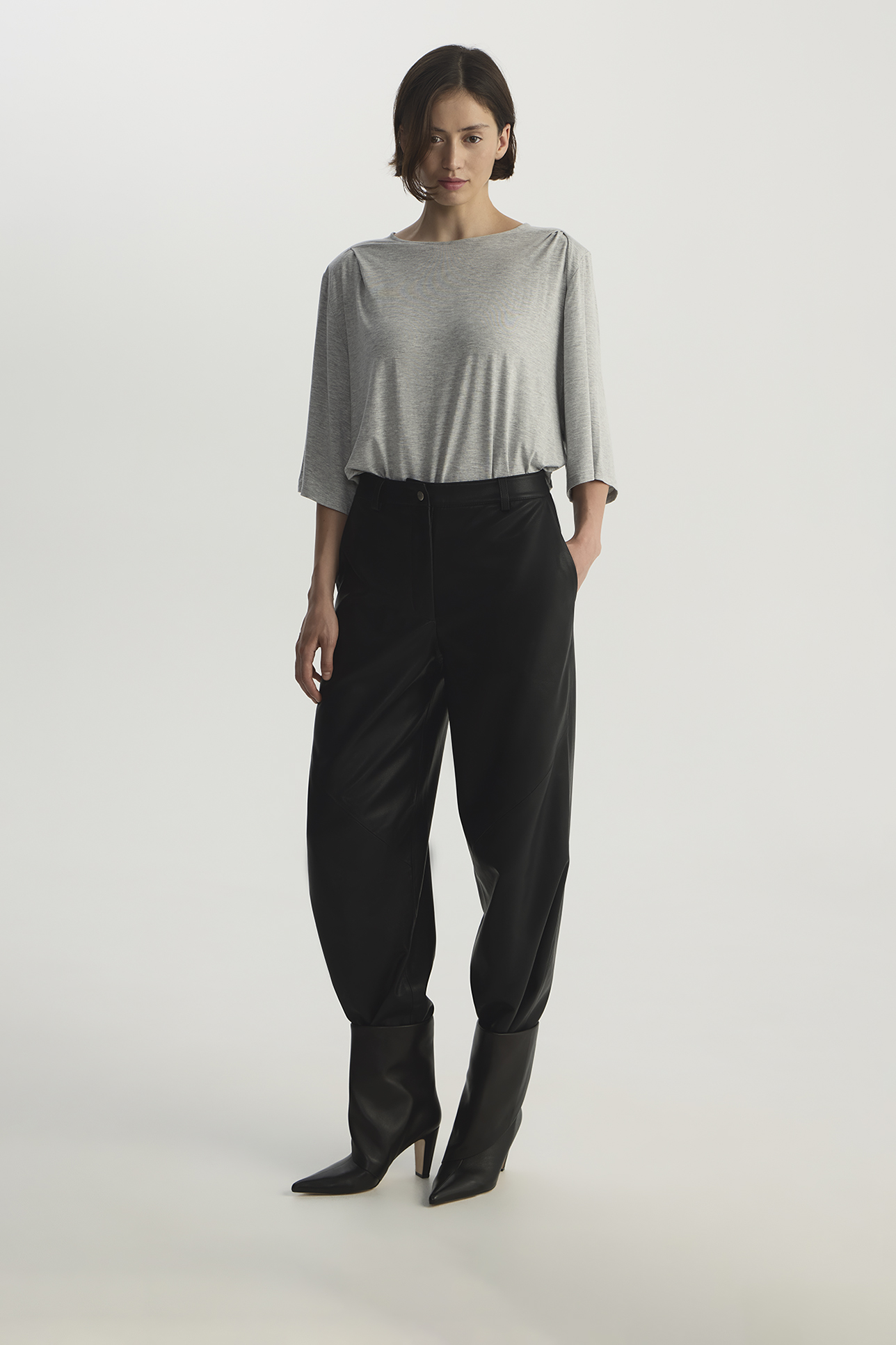 

Боди с акцентными плечами серого цвета, XS