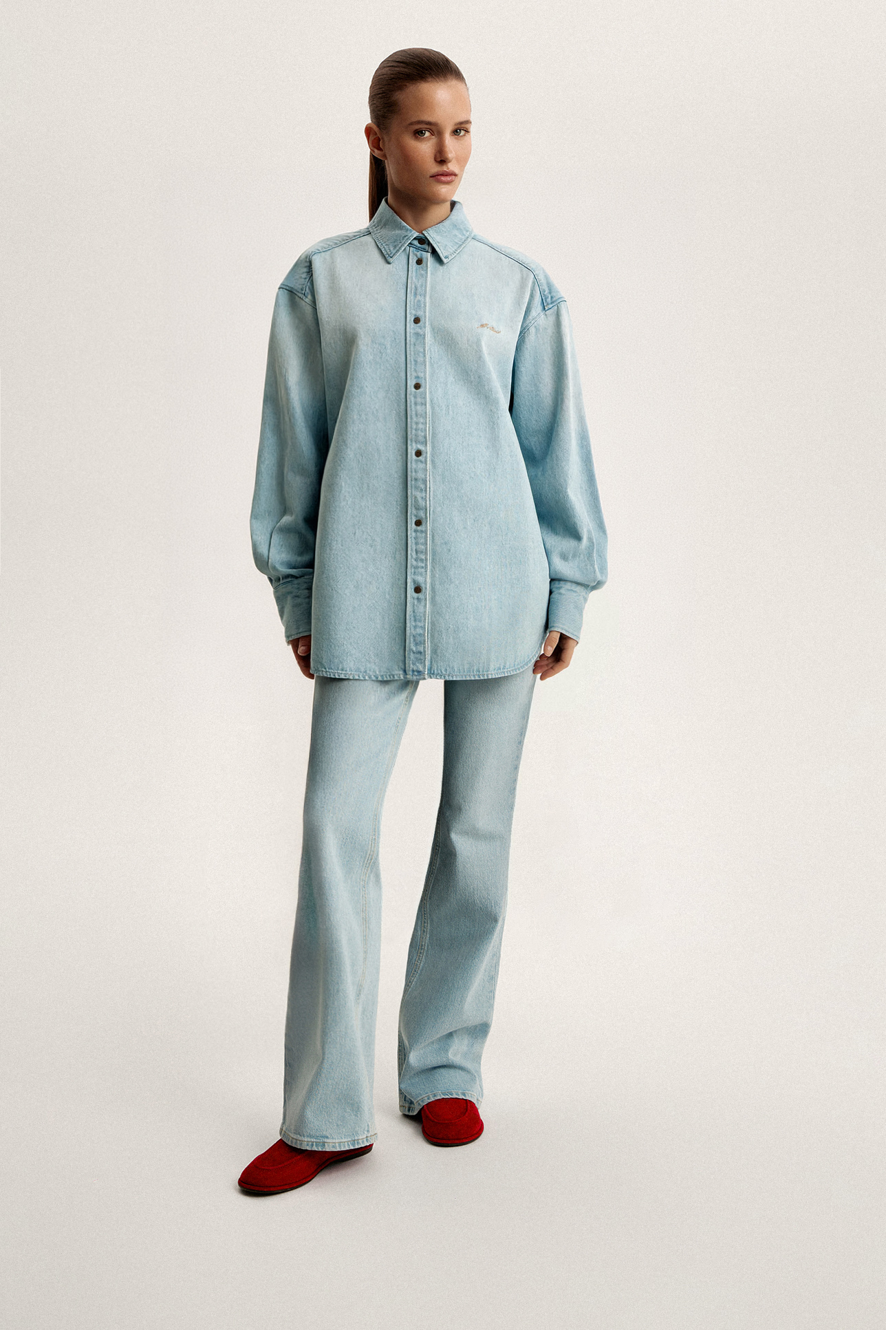 

Рубашка свободная из денима, S