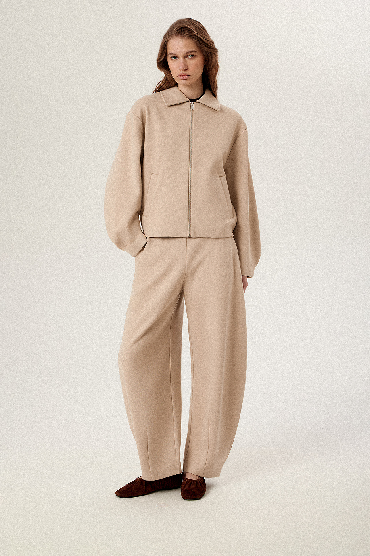 

Толстовка на молнии бежевого цвета, M