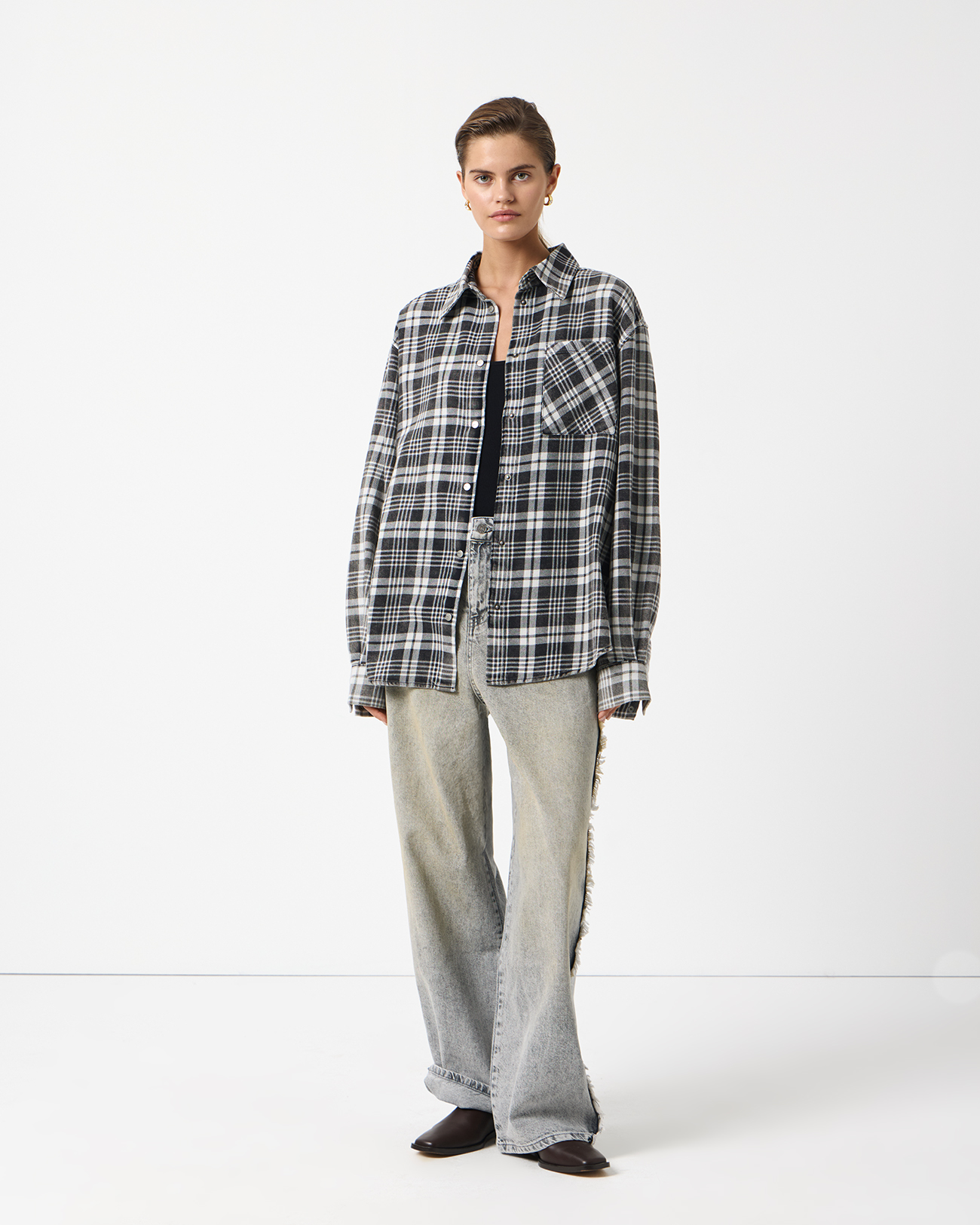 

Рубашка в клетку с эффектом варки серого цвета, S