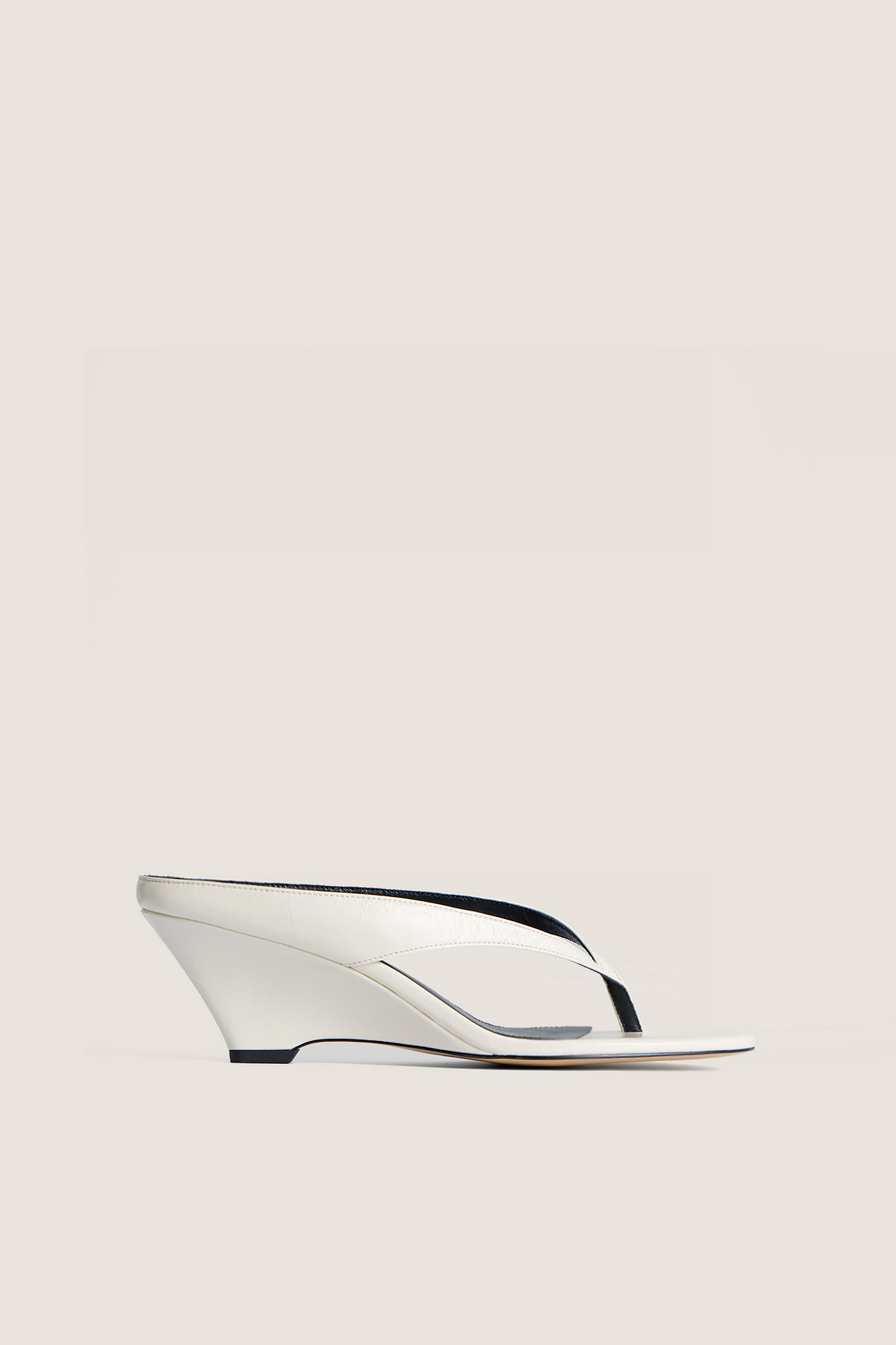 

Мюли на танкетке, 40