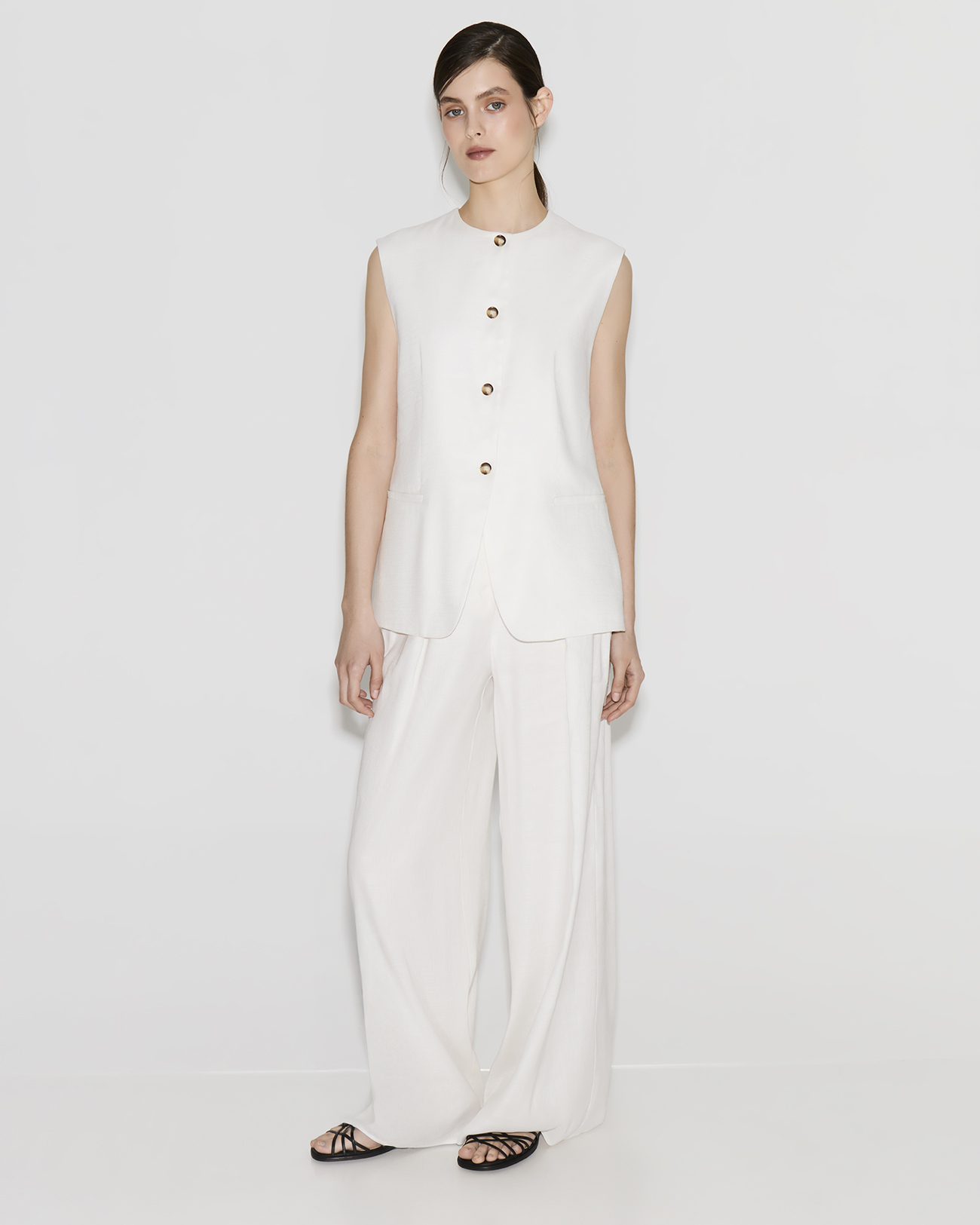 

Жилет молочного цвета, XS