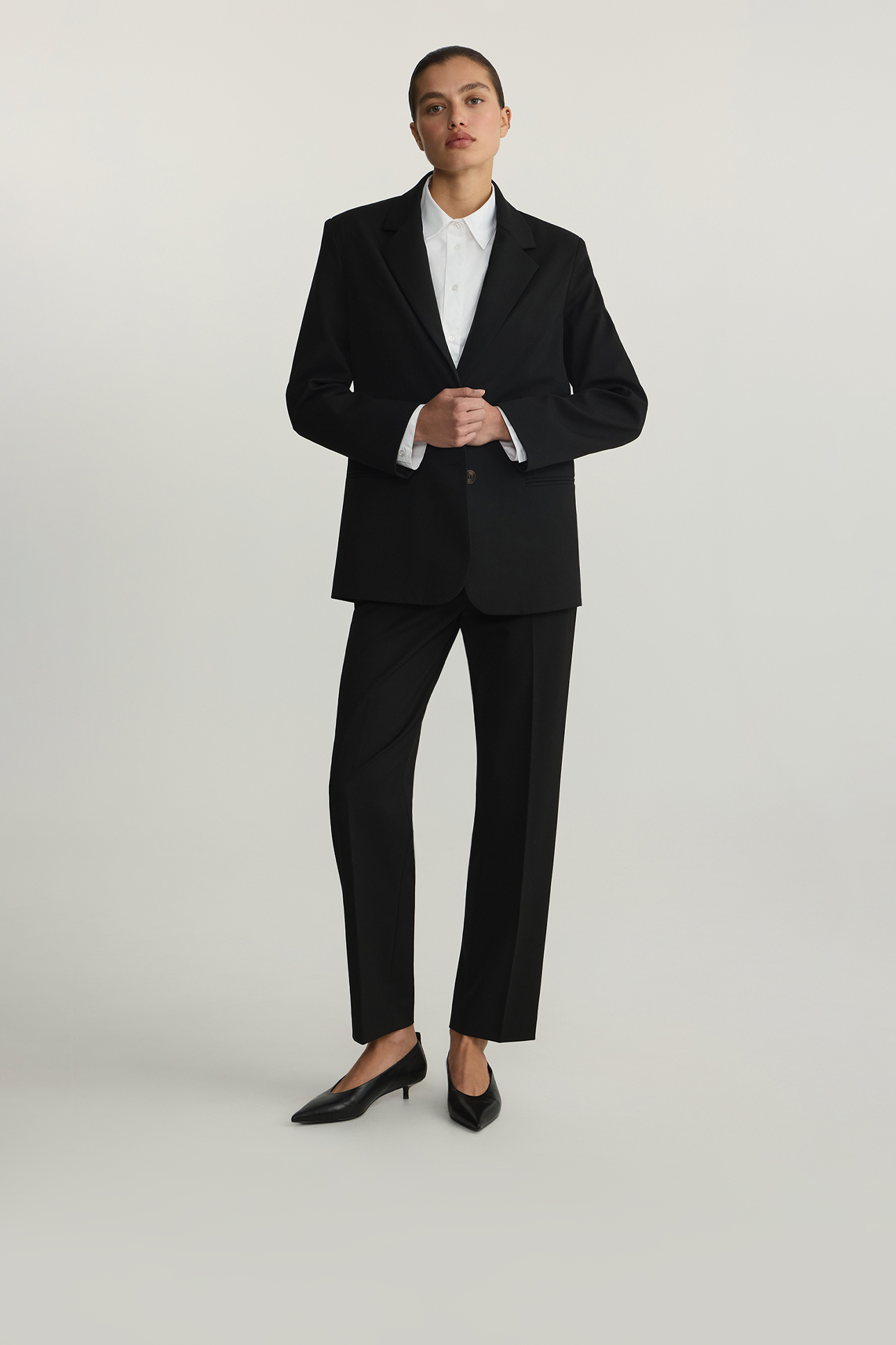 

Жакет прямого силуэта черного цвета, S