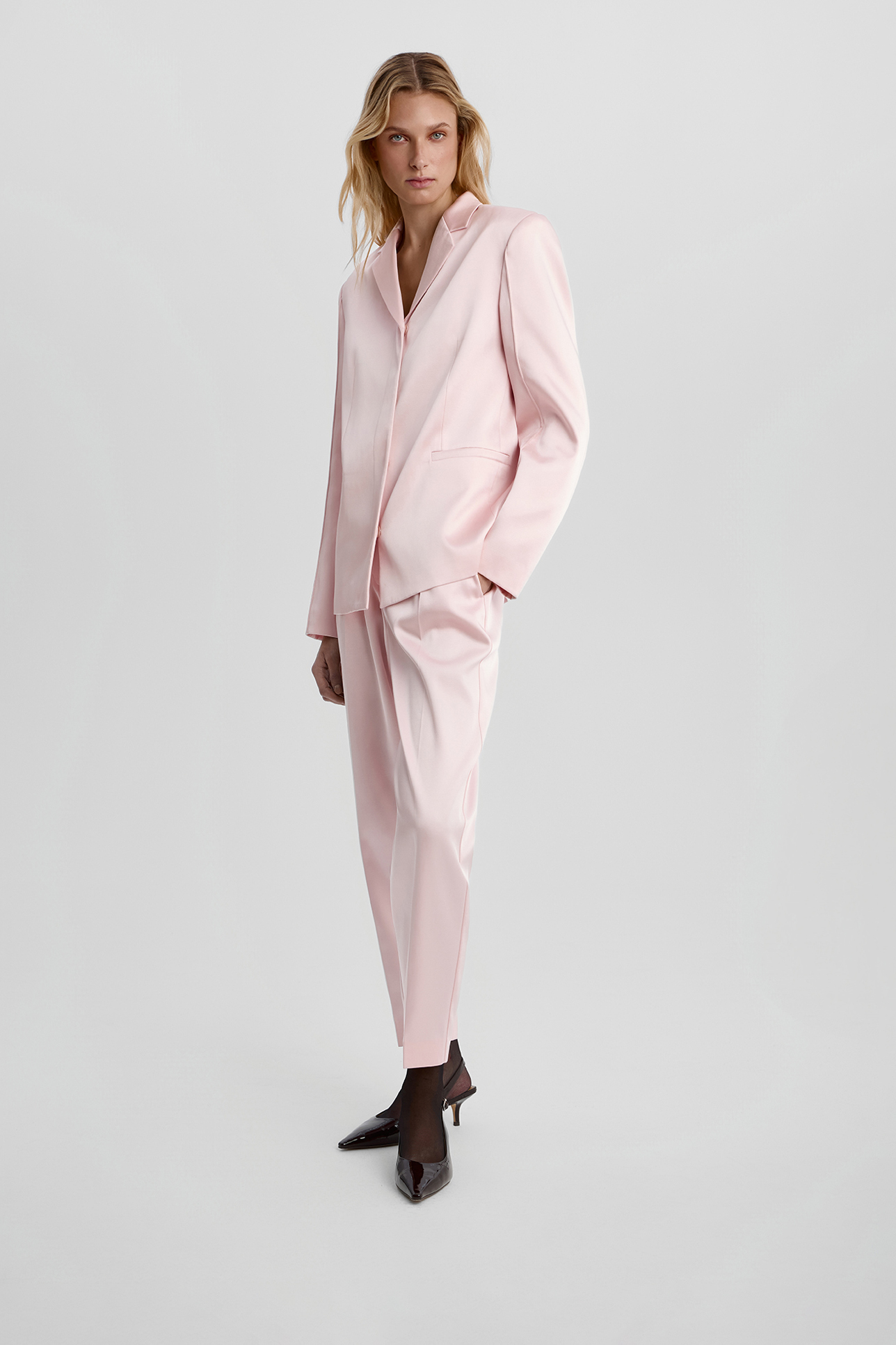 

Жакет прямой розового цвета, M