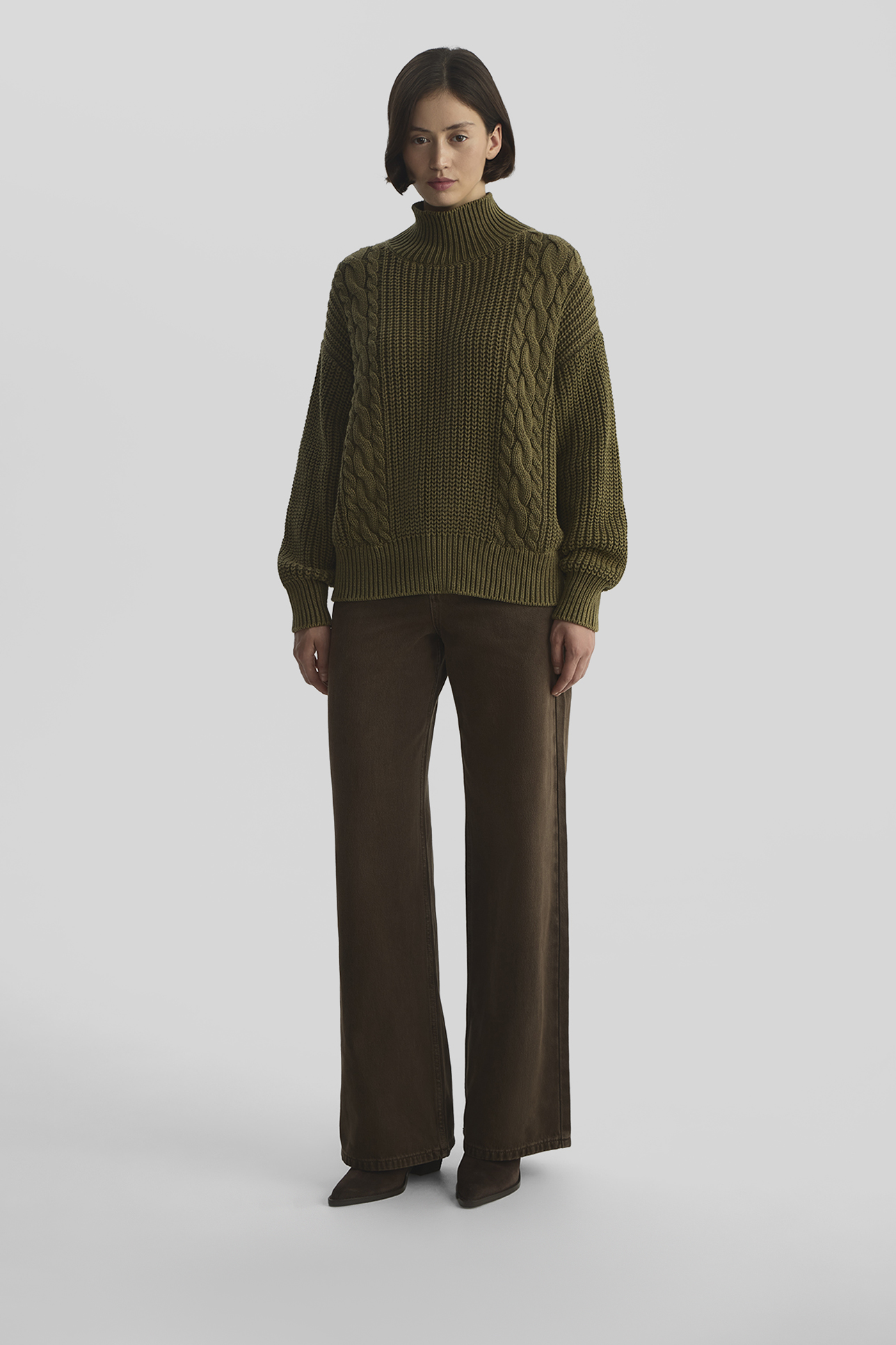 

Свитер с вытравкой цвета хаки, S