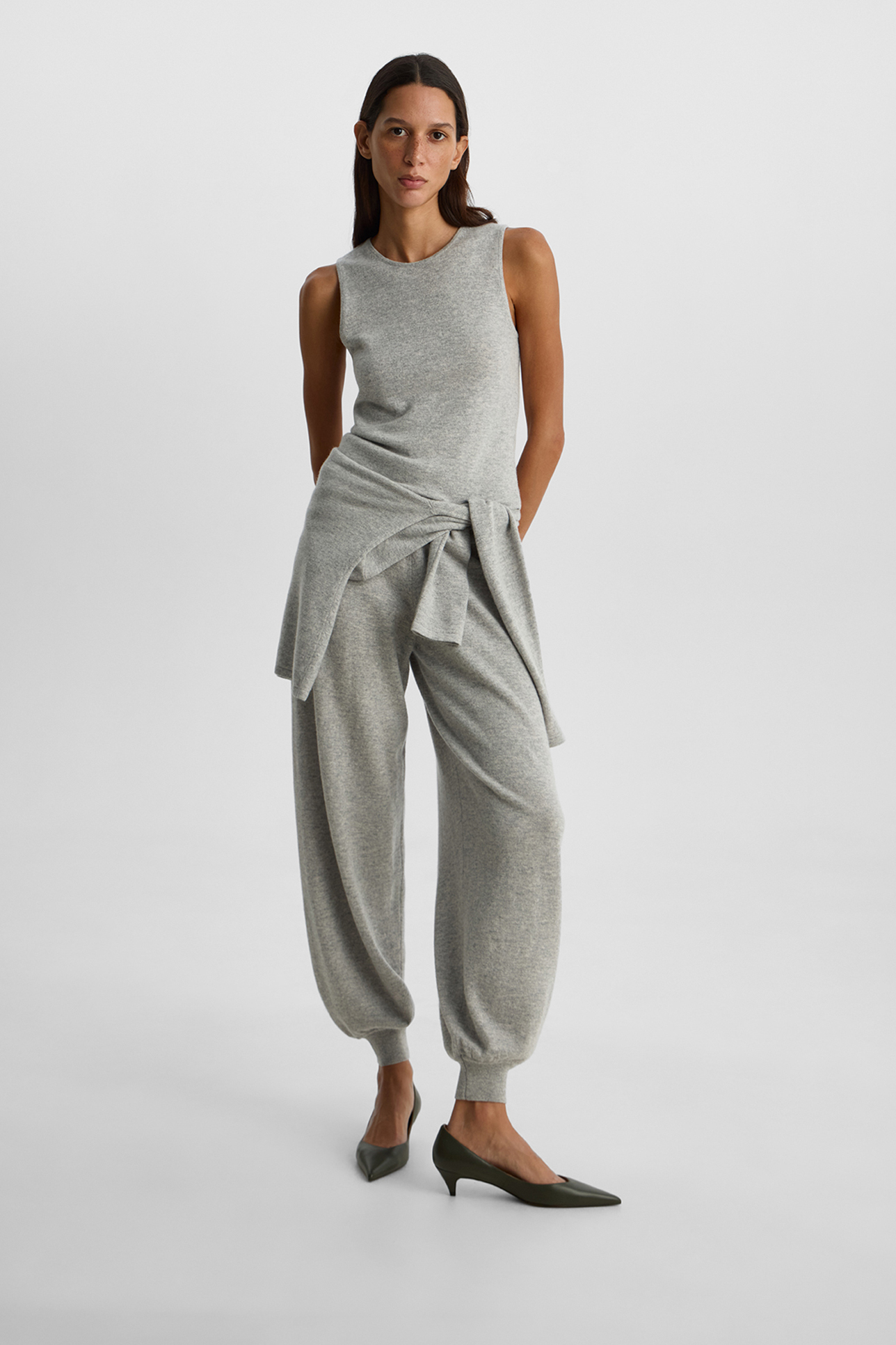 

Майка из шерсти с добавлением кашемира светло-серого цвета, M