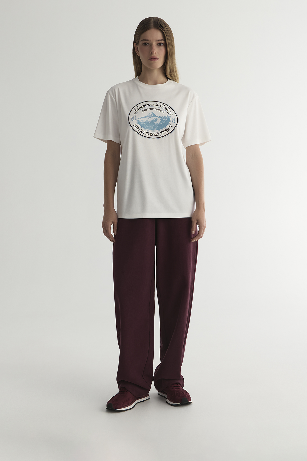 

Футболка relaxed vibe с принтом молочного цвета, M