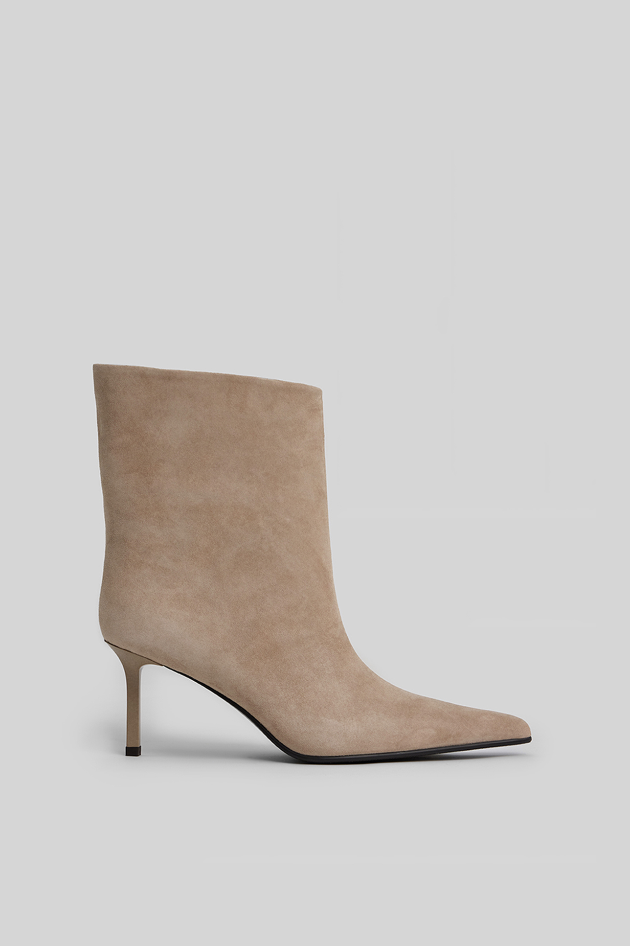 

Ботильоны с острым мысом серо-бежевого цвета, 37