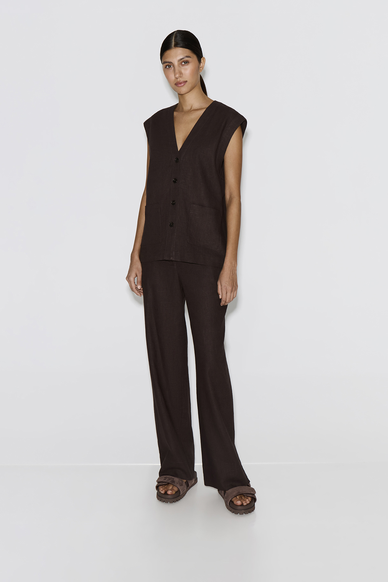 

Брюки изо льна шоколадного цвета, M