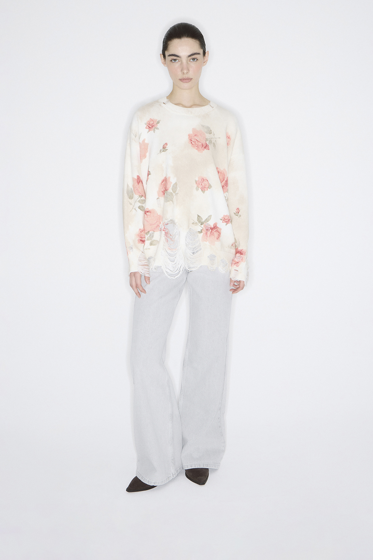 

Джемпер с принтом "Розы" молочного цвета, S